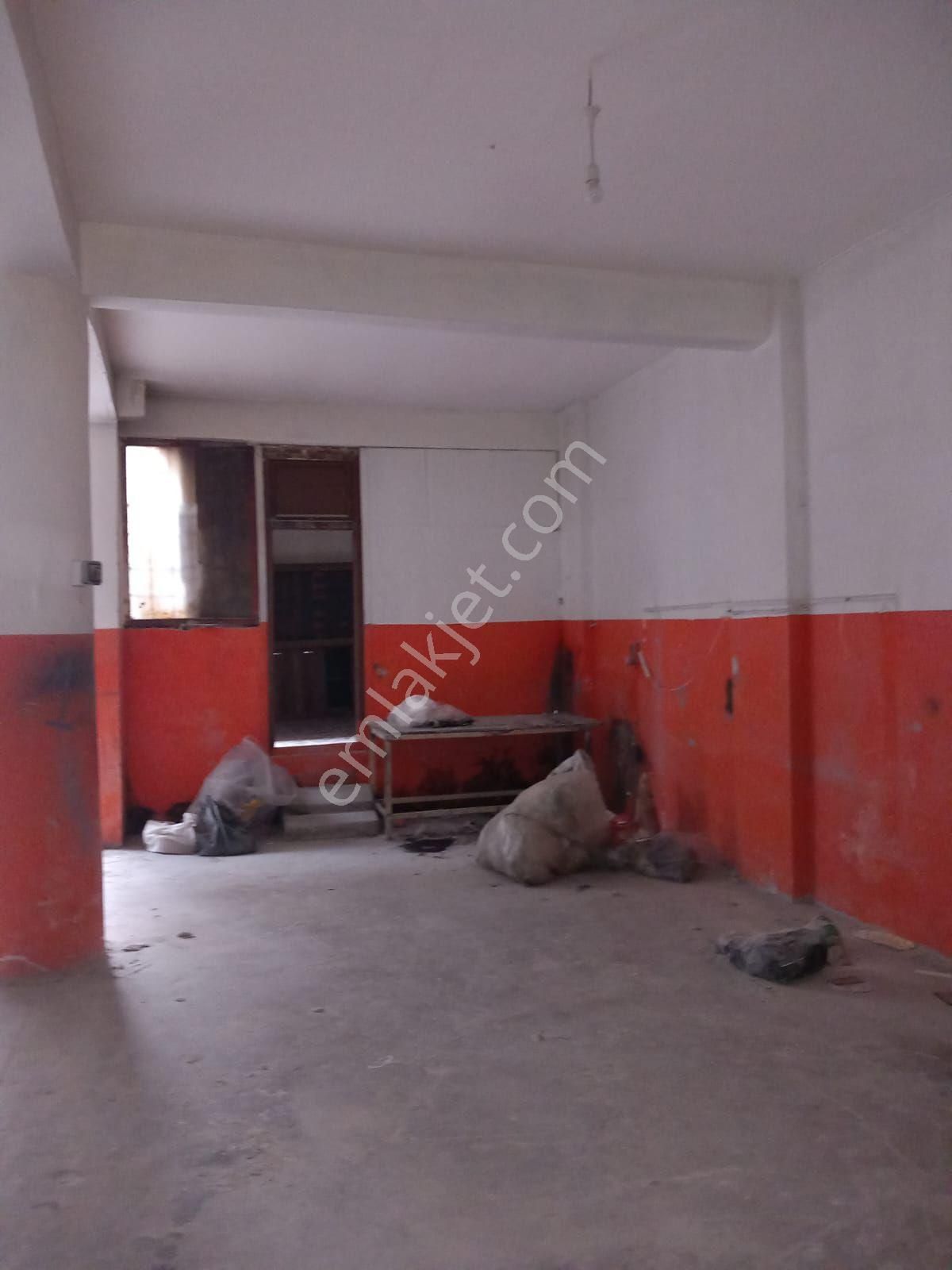 Fatih Yürüyüş Yolu’na 15 Adım | Araç Girişli | Yüksek Tavanlı | Acil Satılık Dükkan - Görsel 5