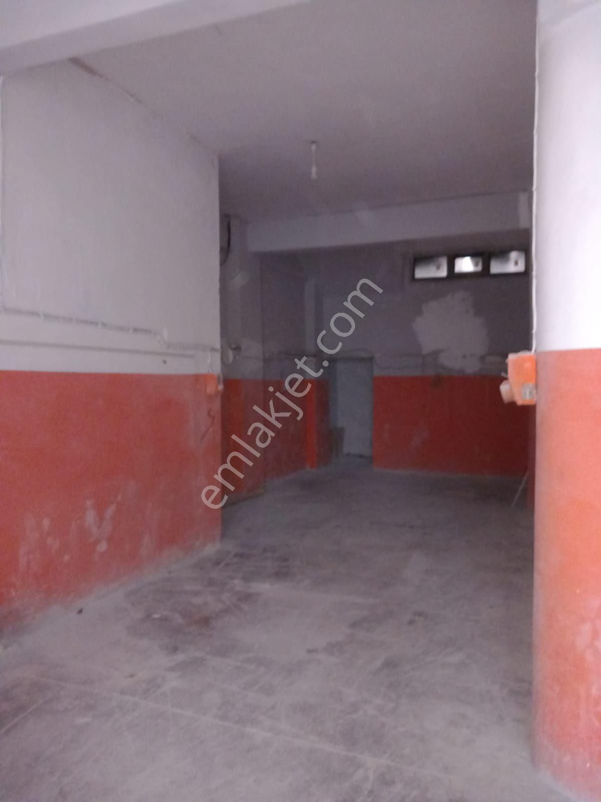 Fatih Yürüyüş Yolu’na 15 Adım | Araç Girişli | Yüksek Tavanlı | Acil Satılık Dükkan - Görsel 3