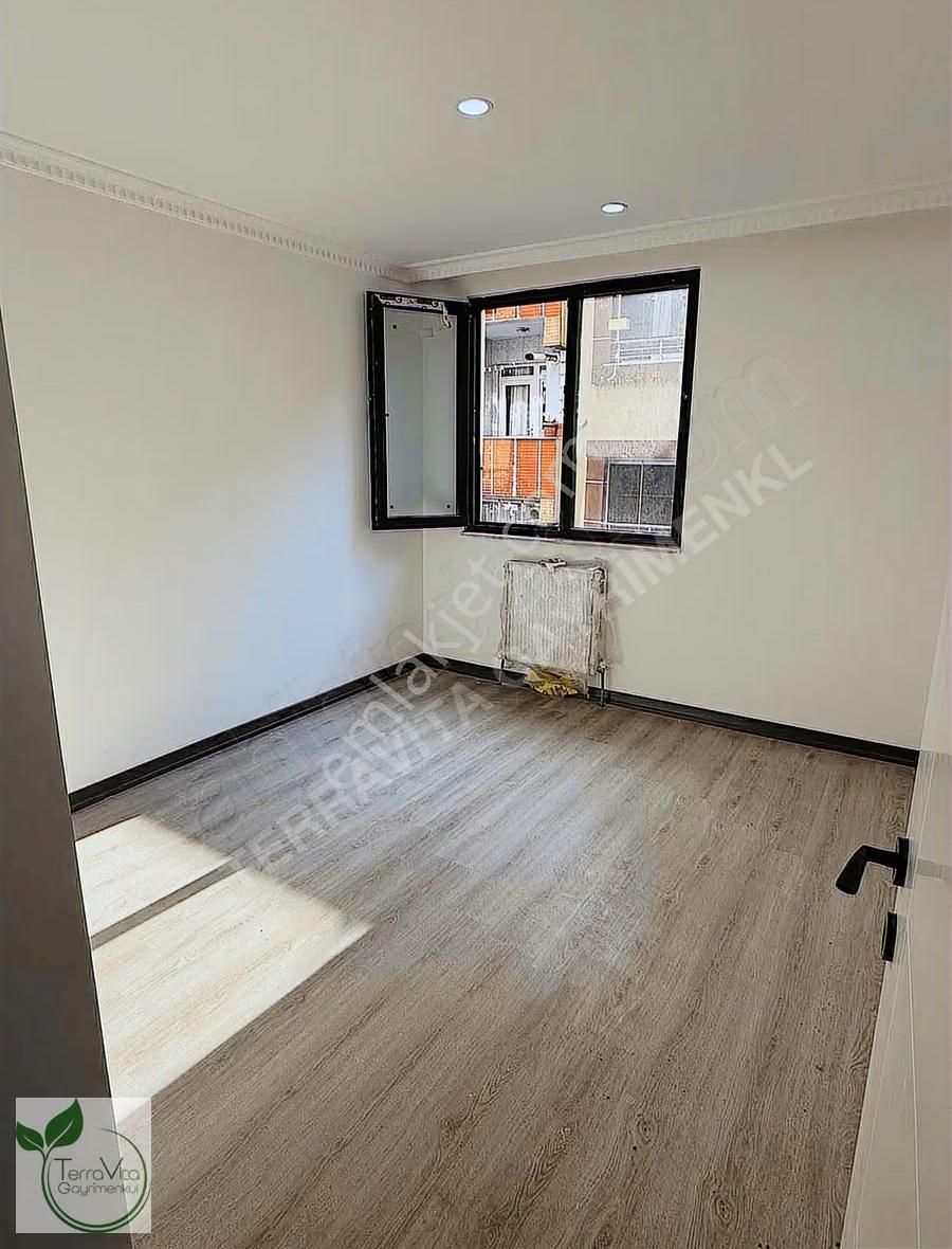 Satılık 2+1 Daire Halkalı / Zeynebiye Caddesi - Görsel 3