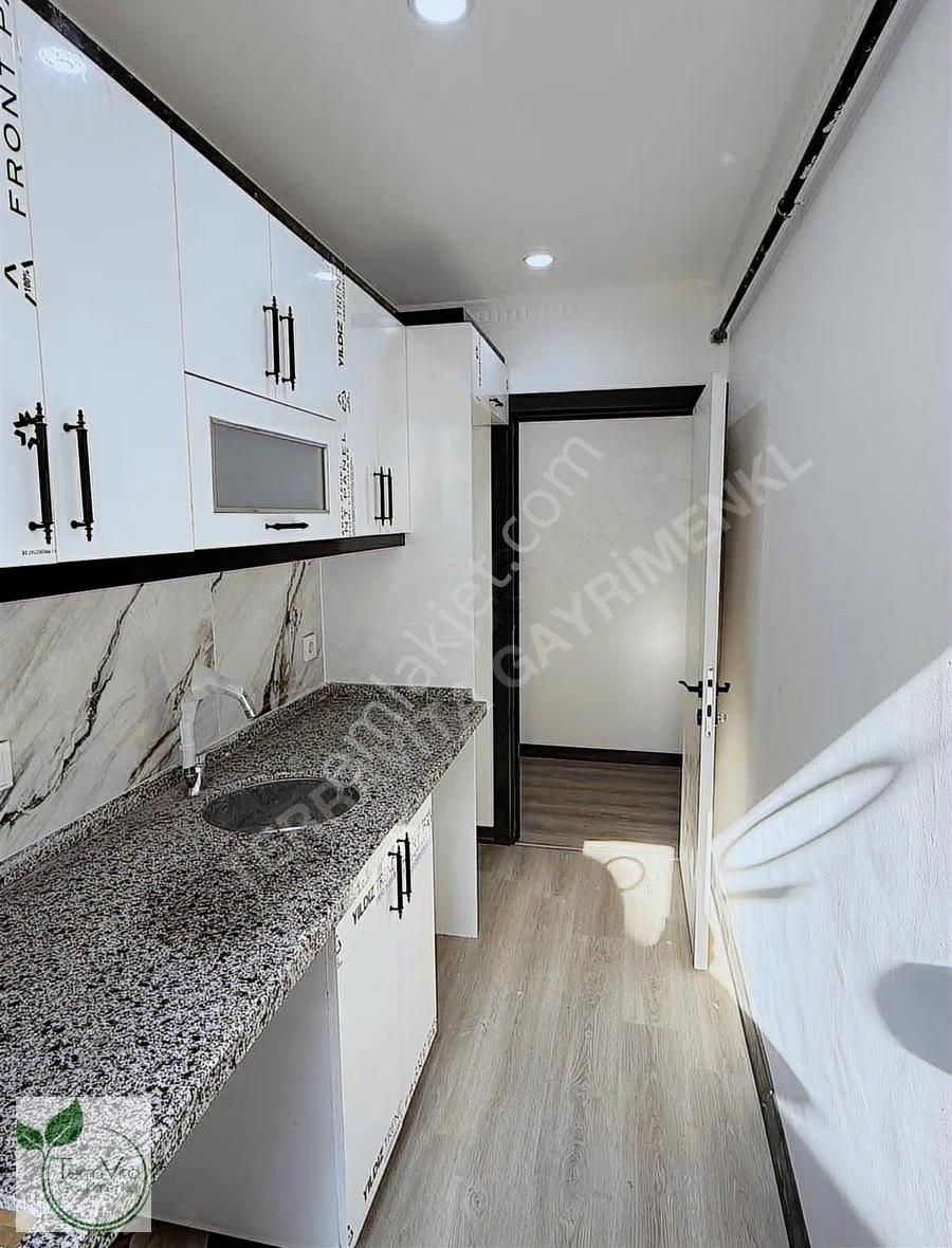 Satılık 2+1 Daire Halkalı / Zeynebiye Caddesi - Görsel 4