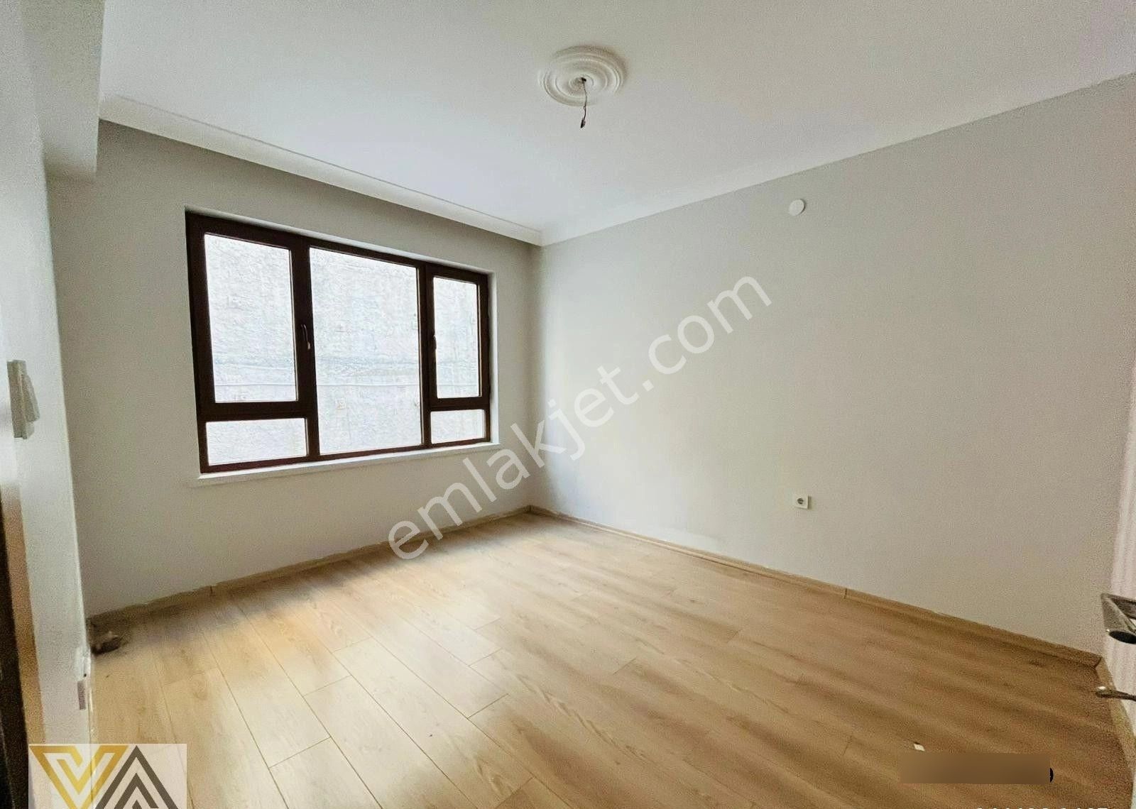 Valentia'dan Yerden Isıtmalı Ara Katta Kiralık 3+1 Daire !!! - Görsel 30