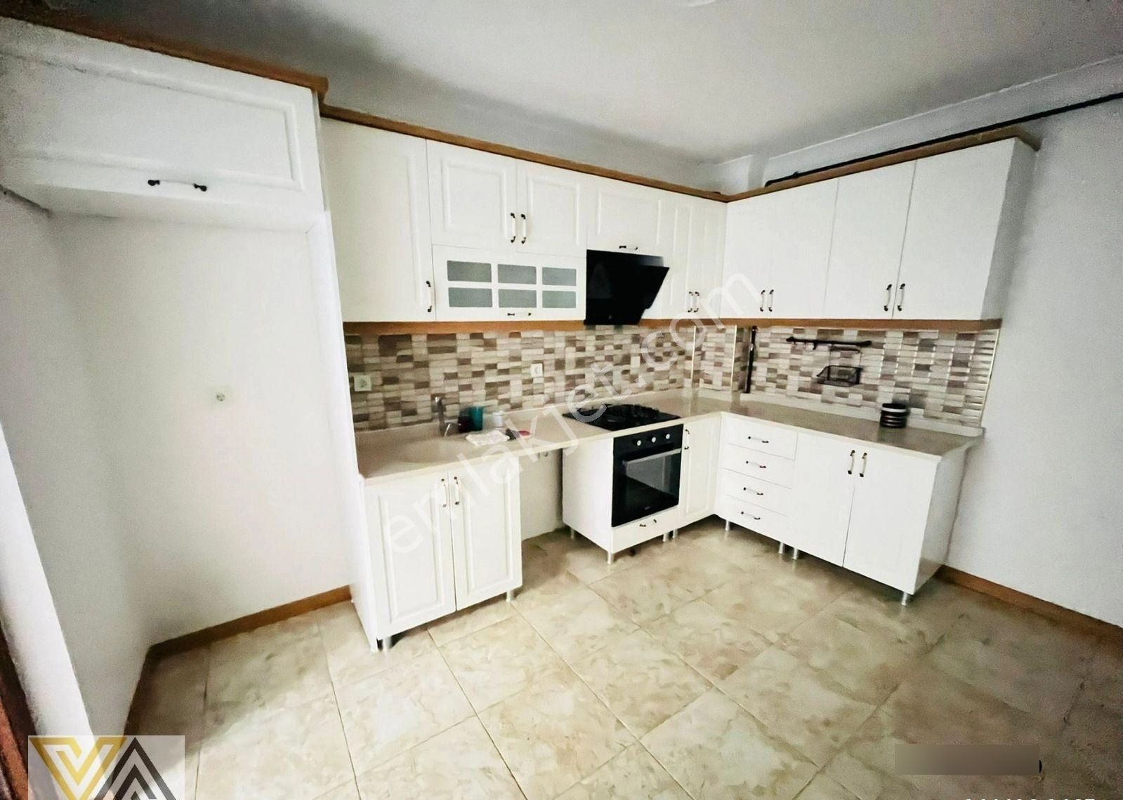 Valentia'dan Yerden Isıtmalı Ara Katta Kiralık 3+1 Daire !!! - Görsel 16