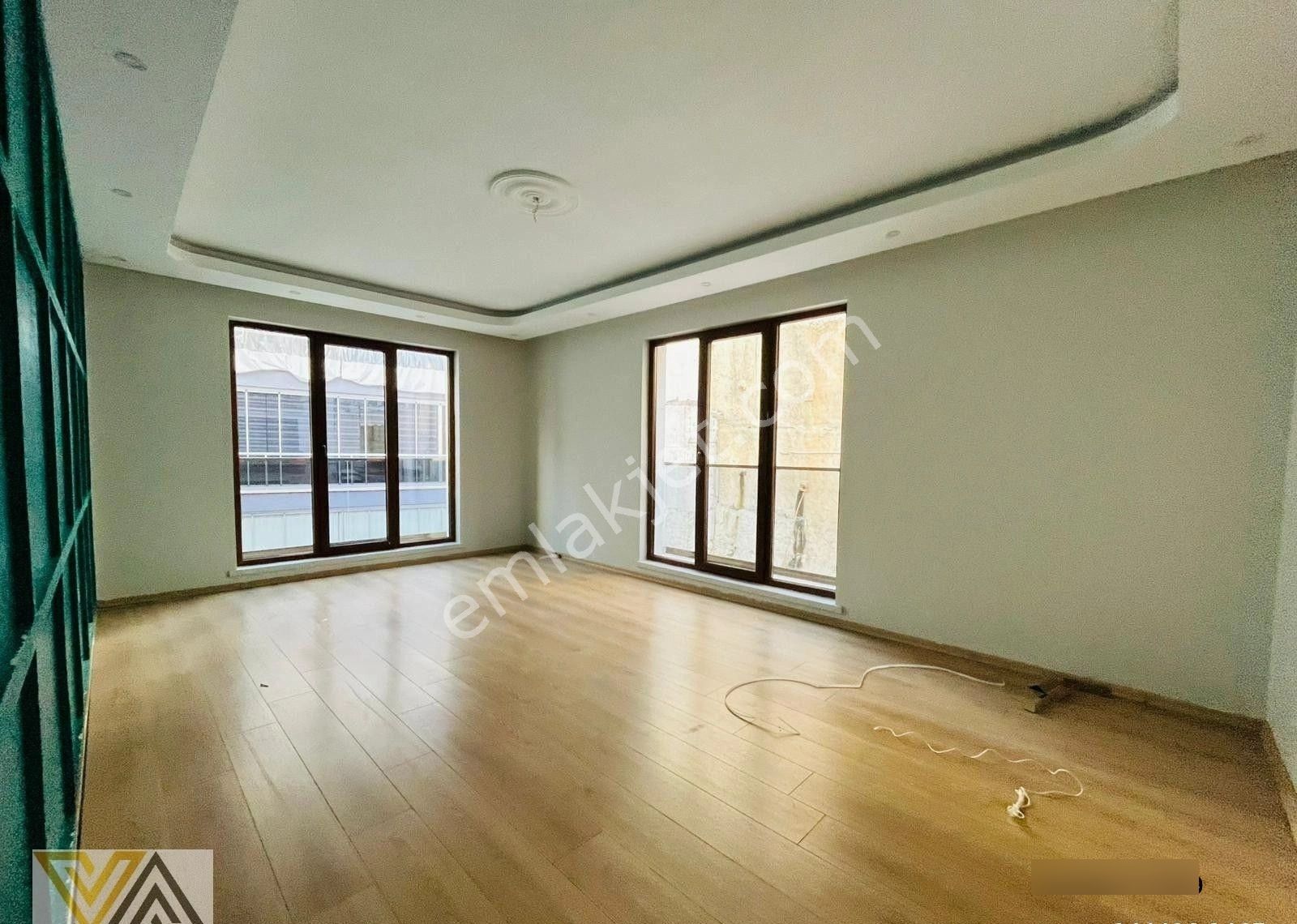 Valentia'dan Yerden Isıtmalı Ara Katta Kiralık 3+1 Daire !!! - Görsel 12