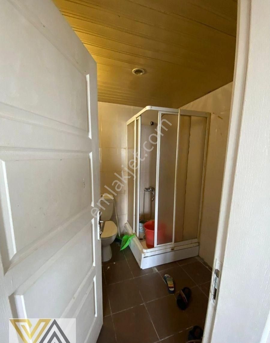 Zirvekent'te Eşyalı Katta Manzaralı Kiralık 1+1 Daire !!! - Görsel 8