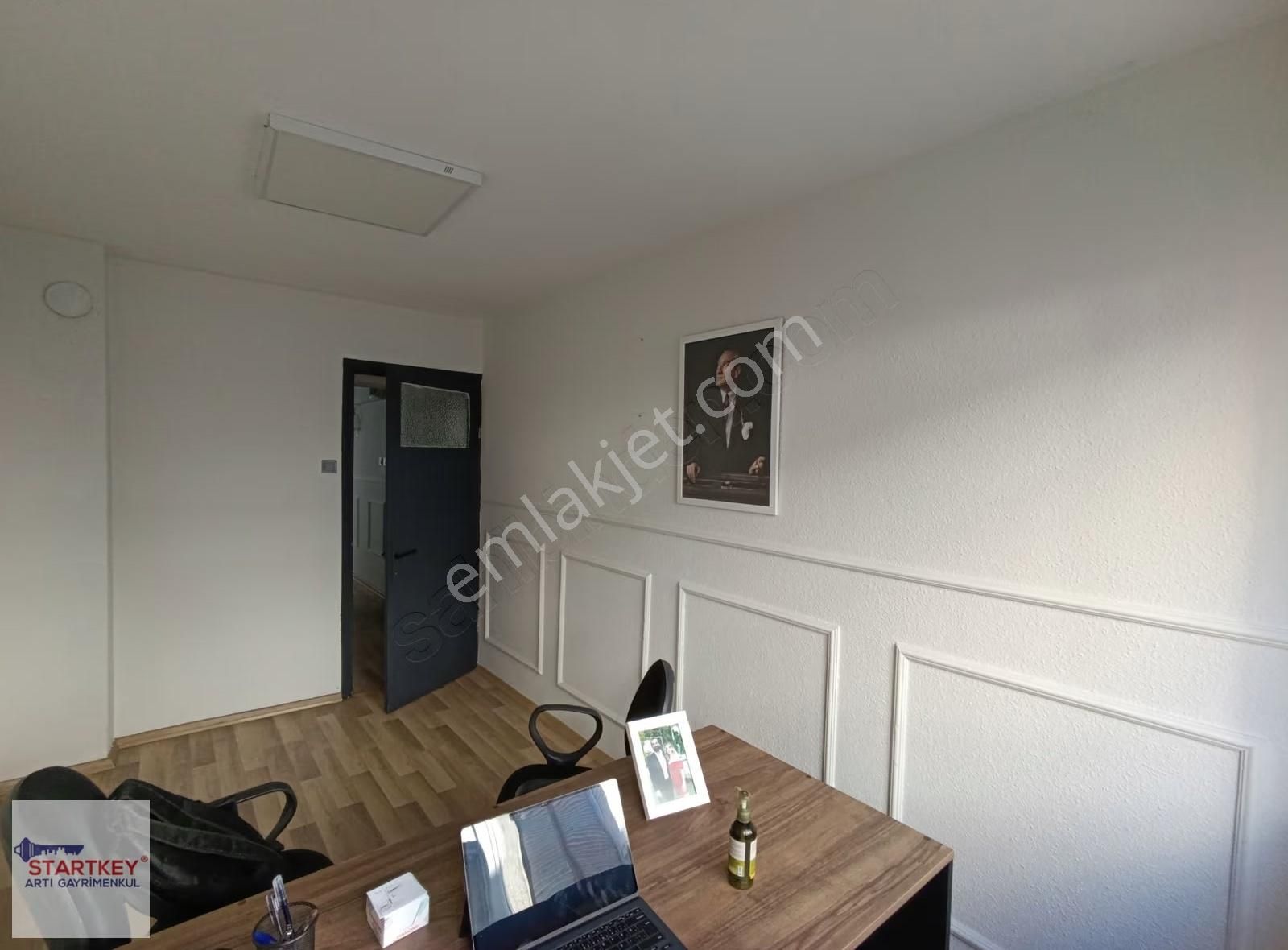 Karşıyaka Çarşı İçi Teraslı 2+1 Satılık Ofis - Görsel 21