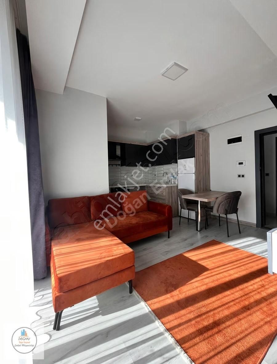 Havuzlu Site De Yeni Bina 2+1 Eşyalı Kiralık Daire
