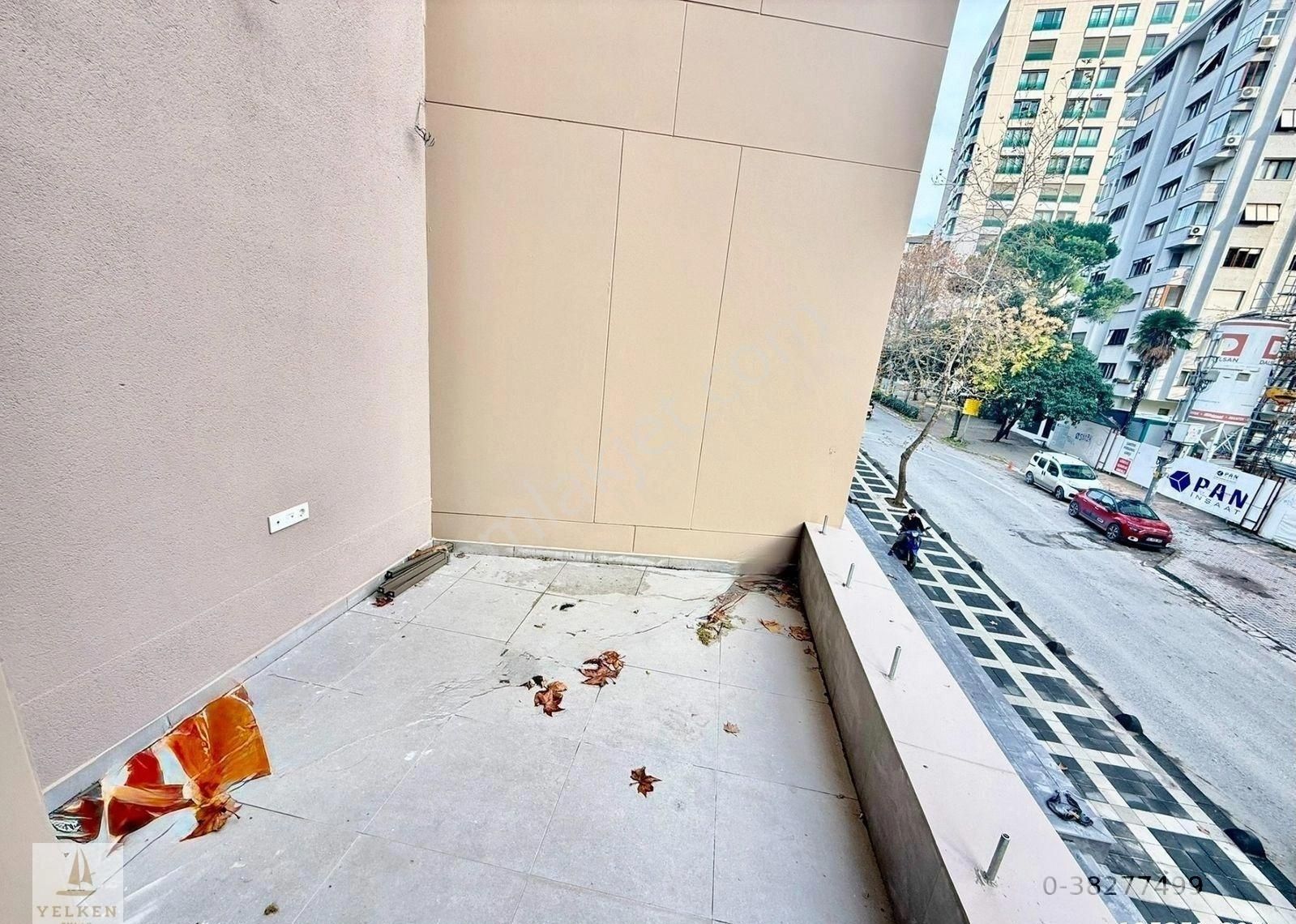 Göztepe'de Bağdat'a Ve Marmaray'a Yakın Balkonlu Sıfır - Görsel 3