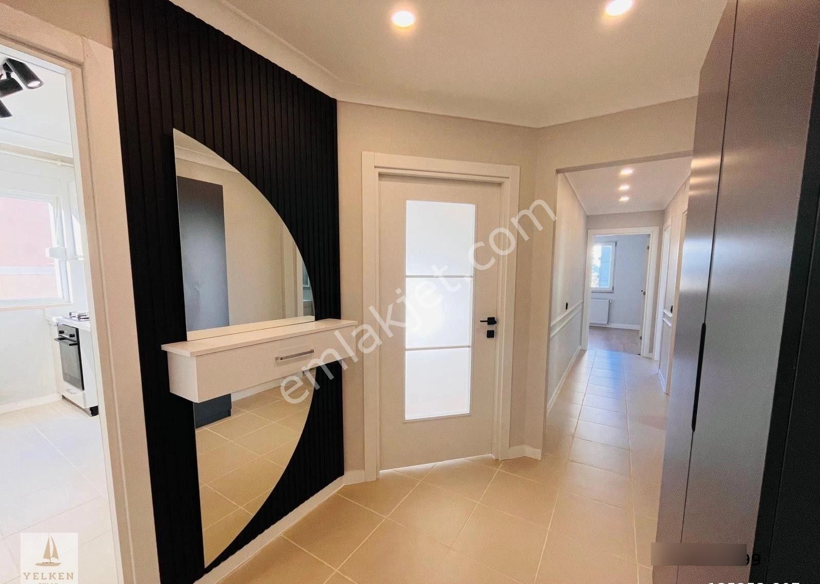 Kozyatağında Minibüs'e Yakın 2+1 Özel Dekorlu Süper Lüks - Görsel 22