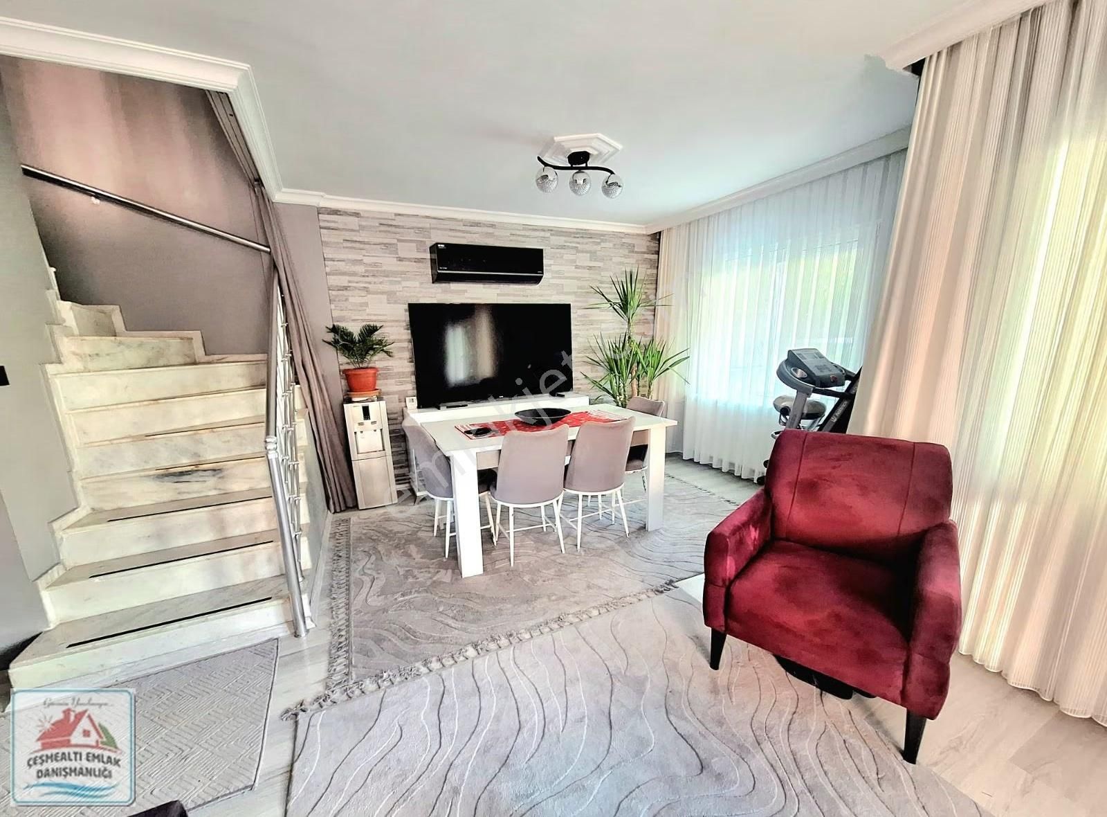 Urla Guvendik Mahallesi 300 M2 İcinde Tam Müstakil Villa - Görsel 26