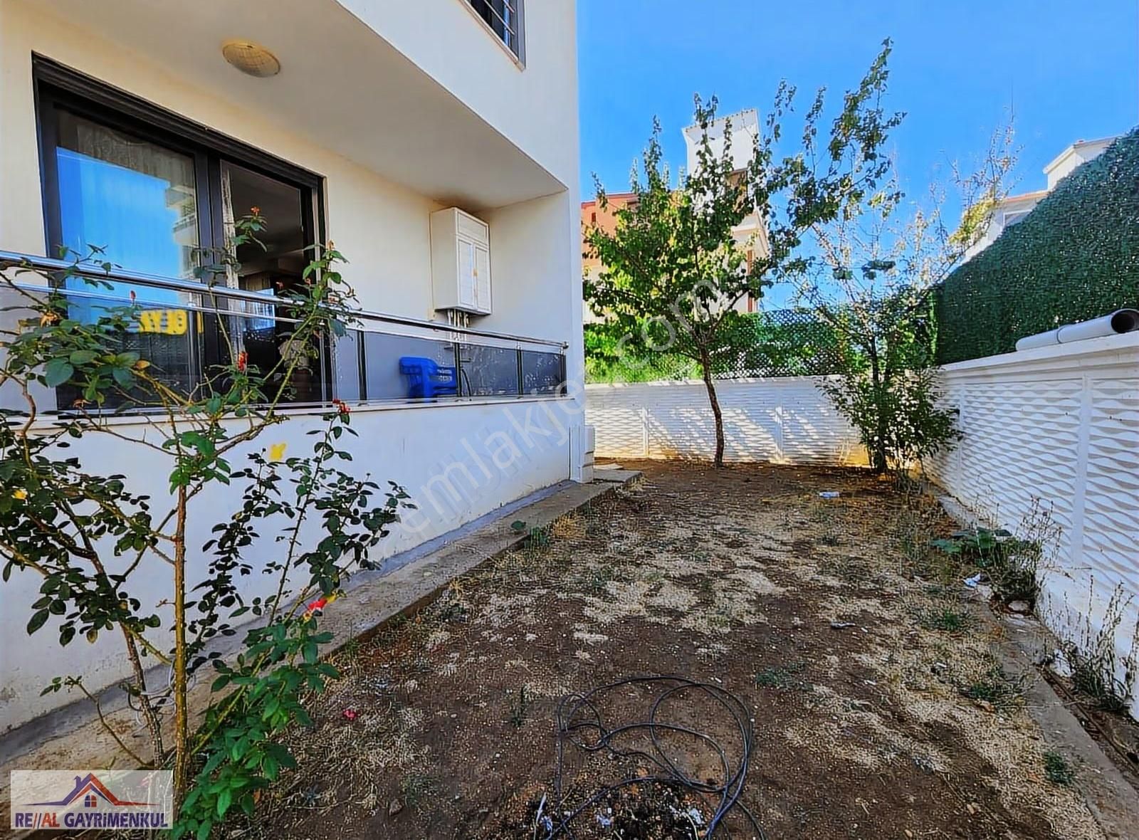 Real Gayrimenkul'den Barbaros'da Açık Mutfak 2+1 Eşyalı Villa - Görsel 24