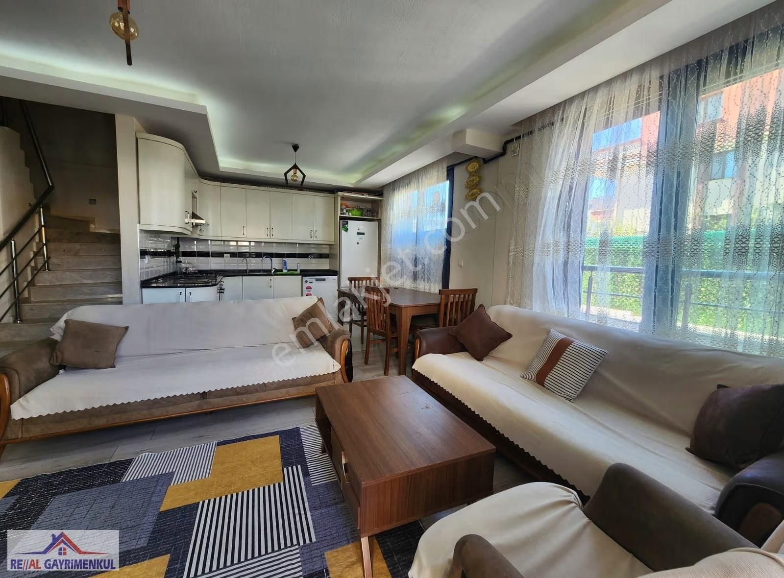 Real Gayrimenkul'den Barbaros'da Açık Mutfak 2+1 Eşyalı Villa - Görsel 11