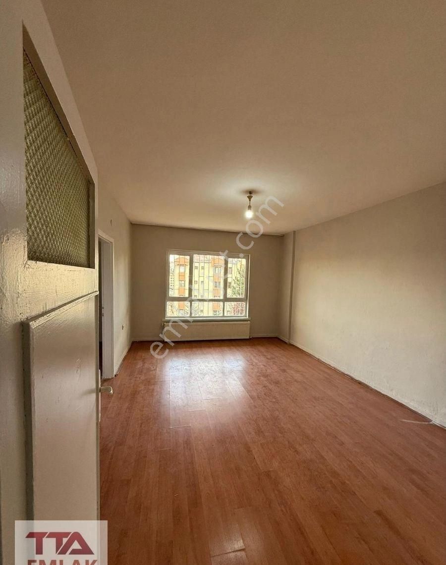 İlkadım Mh. Name Sokak' Ta Bahçe Katı, 3+1, Kombili, Evcil Hayvan Bakmaya Müsait, Kiralık Daire - Görsel 4