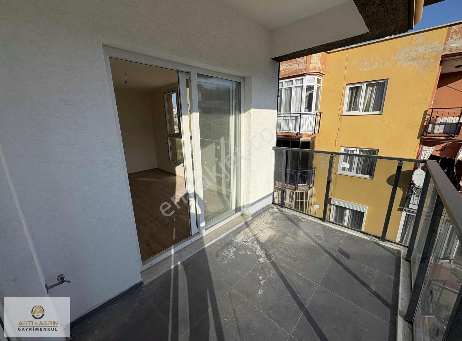 Kadınlar Denizi Mahallesi Yeni 2+1 Daire - Görsel 4