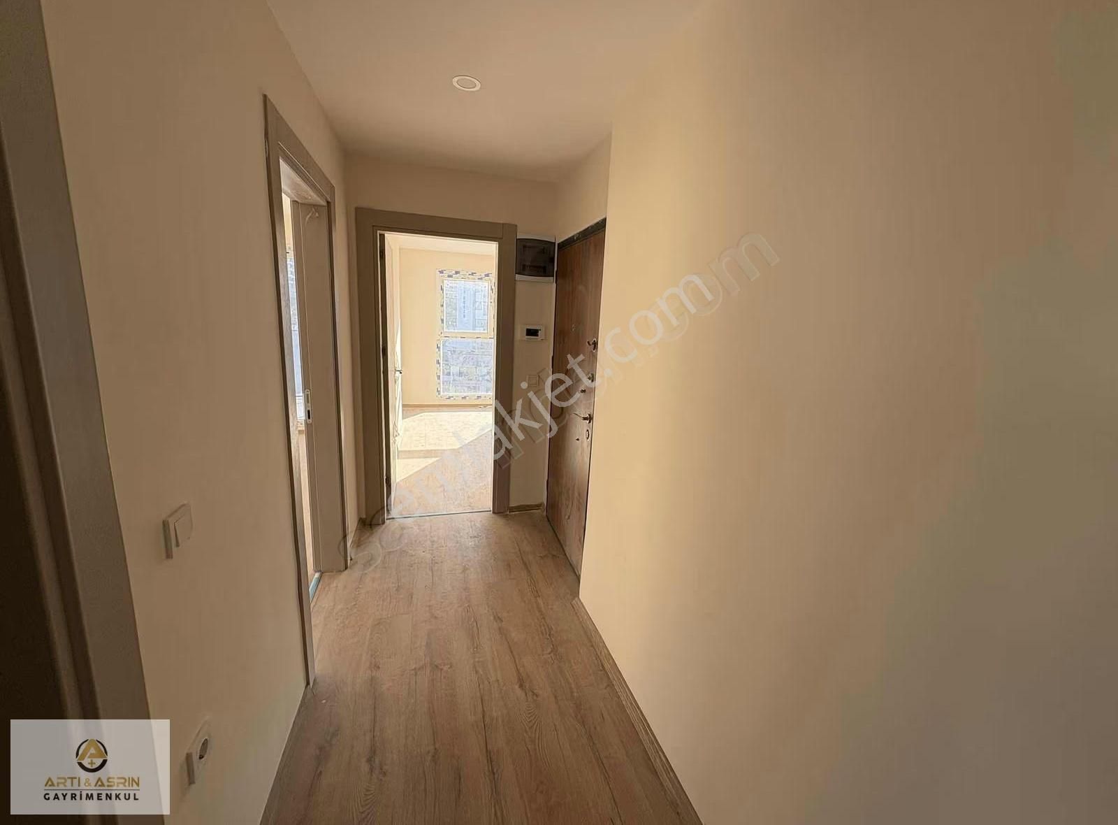 Kadınlar Denizi Mahallesi Yeni 2+1 Daire - Görsel 14