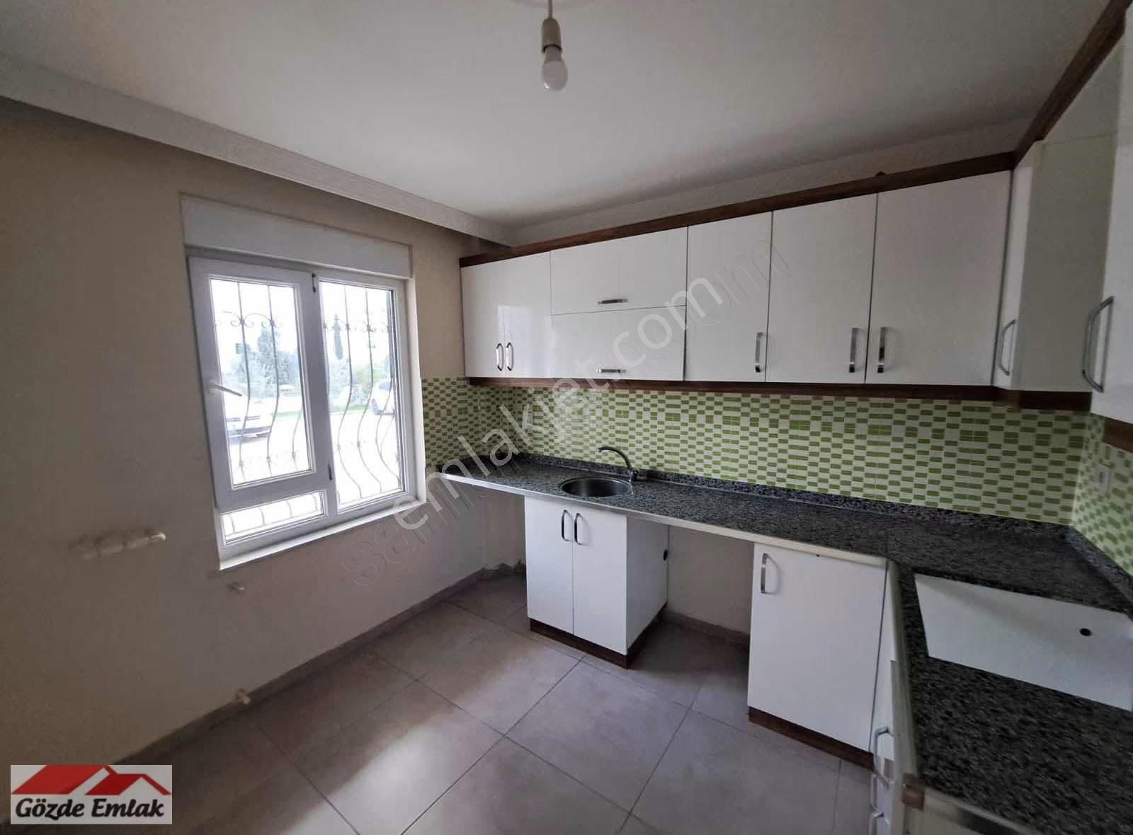 Şafakta Geniş Yüksek Giriş Daire