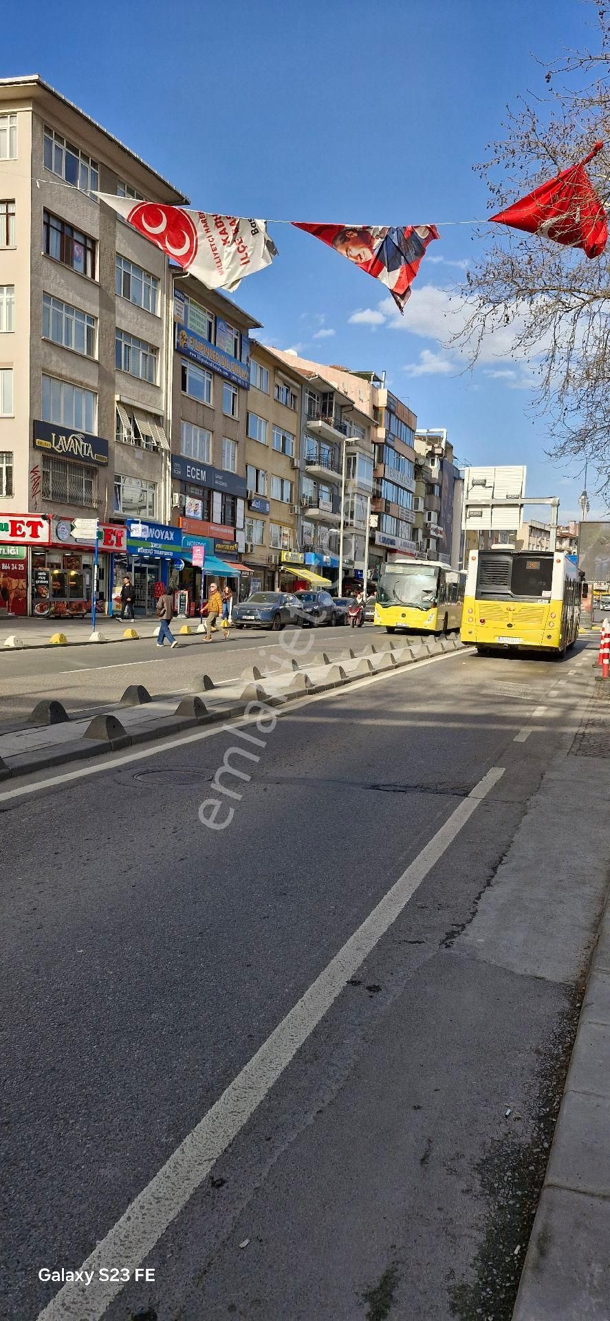 Kadiköyün Yükselen Değeri Hasanpaşa Söğütlü Çeşmede Muhteşem Lokasyonda Satılık Dükkan - Görsel 14