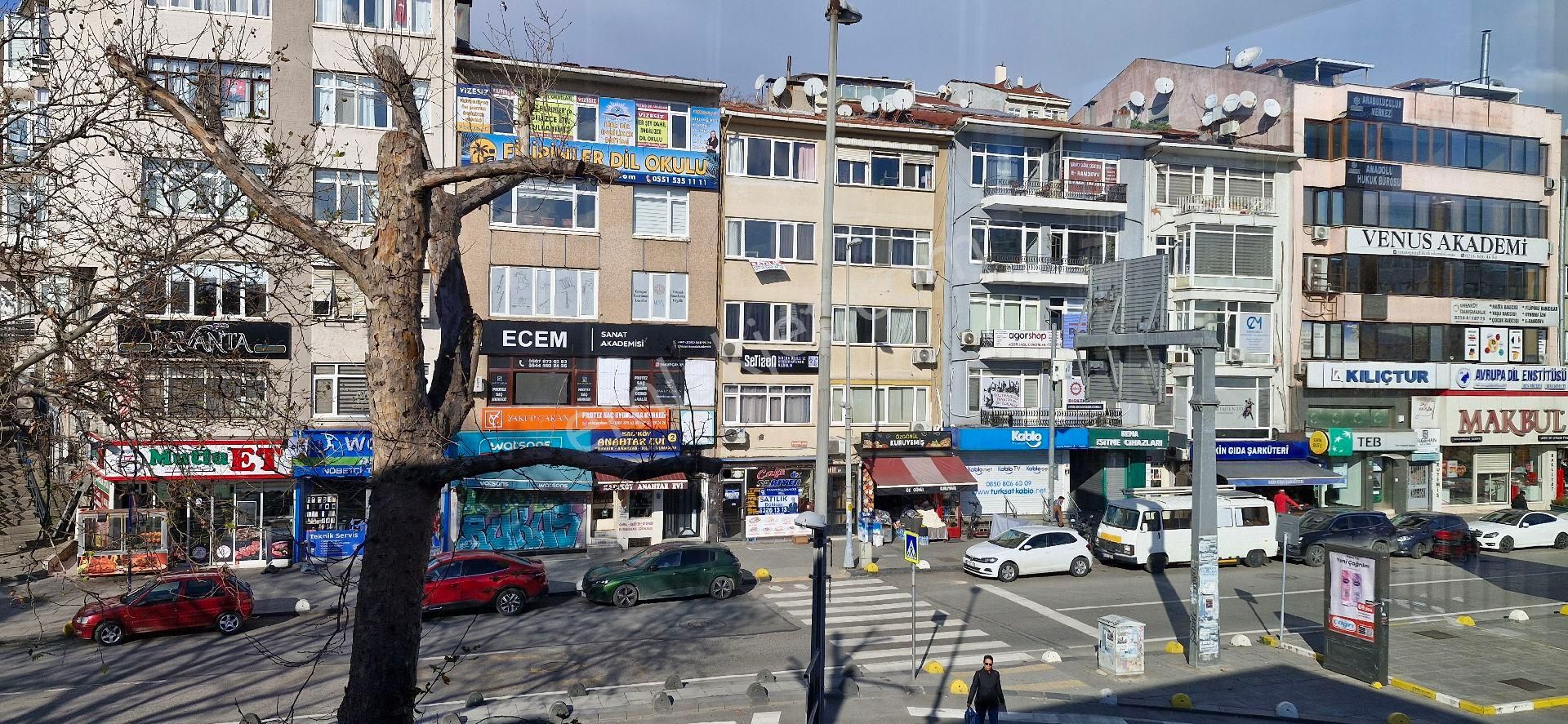 Kadiköyün Yükselen Değeri Hasanpaşa Söğütlü Çeşmede Muhteşem Lokasyonda Satılık Dükkan - Görsel 2