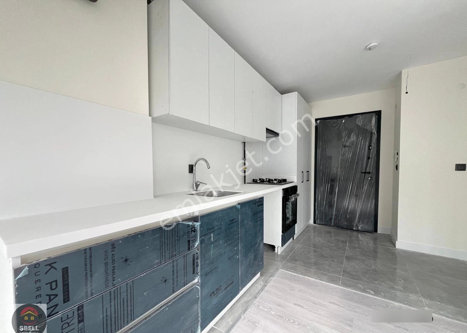 Sbell'den 7.cadde Yakını Yeni Binada 2.katta Ön Cephede Lüks 1+1 - Görsel 10