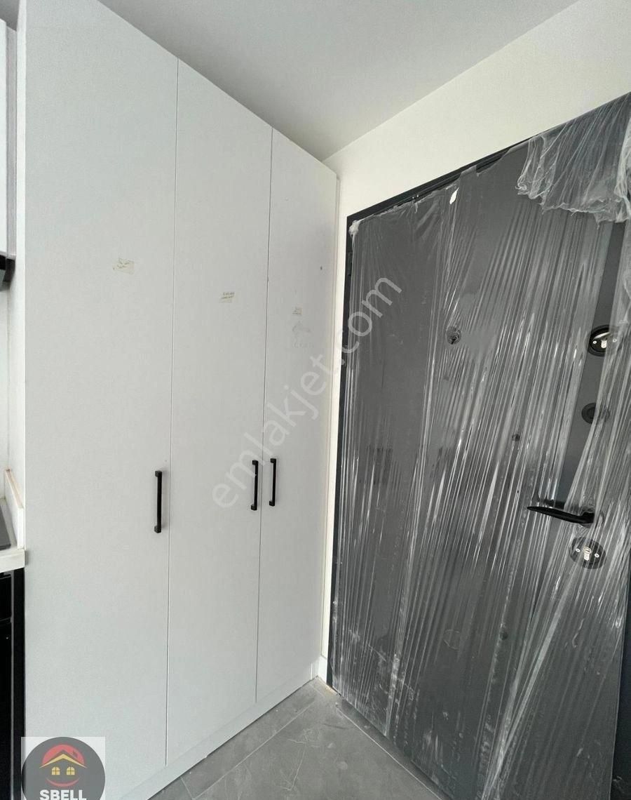 Sbell'den 7.cadde Yakını Yeni Binada 2.katta Ön Cephede Lüks 1+1 - Görsel 14