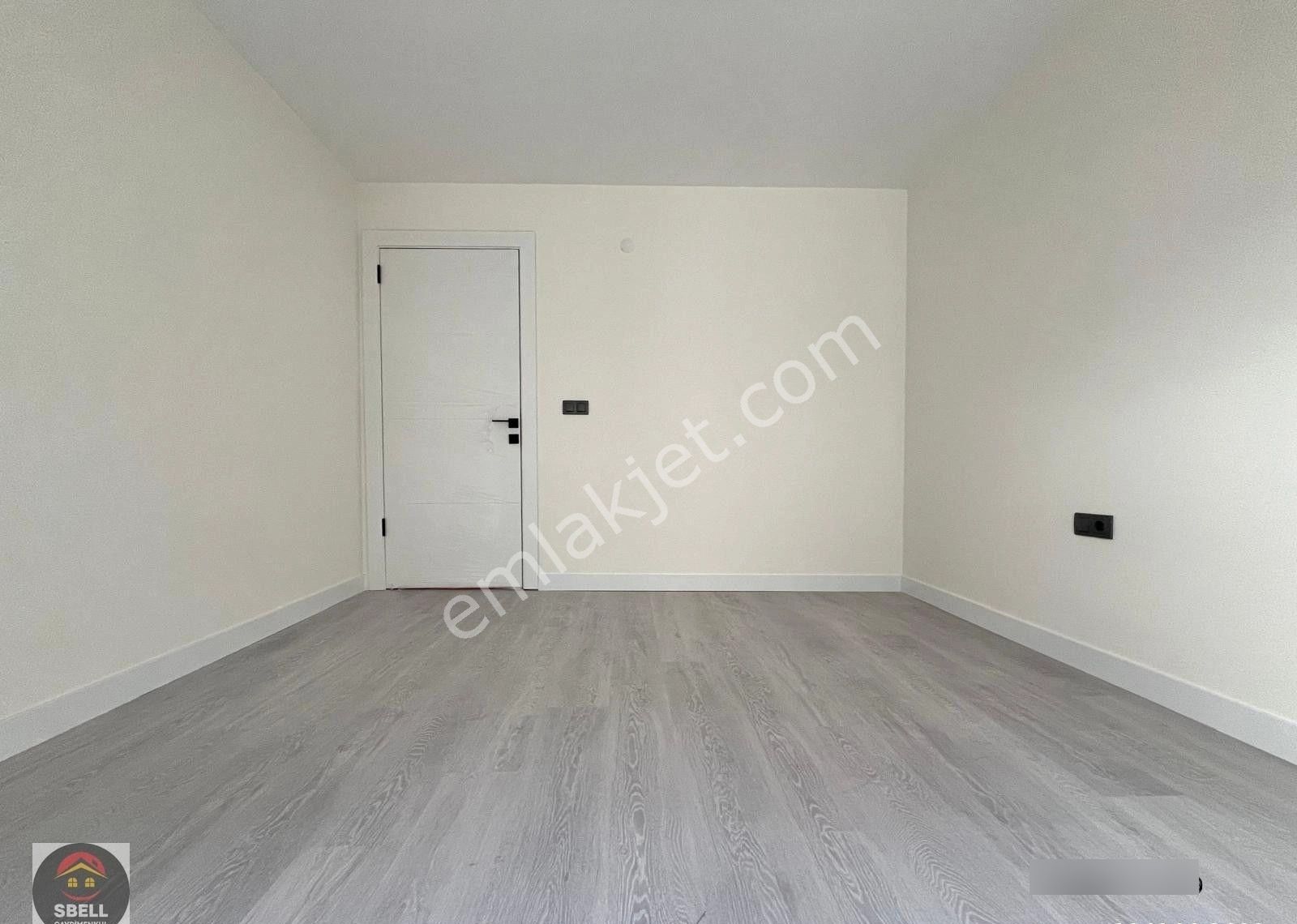 Sbell'den 7.cadde Yakını Yeni Binada 2.katta Ön Cephede Lüks 1+1 - Görsel 19