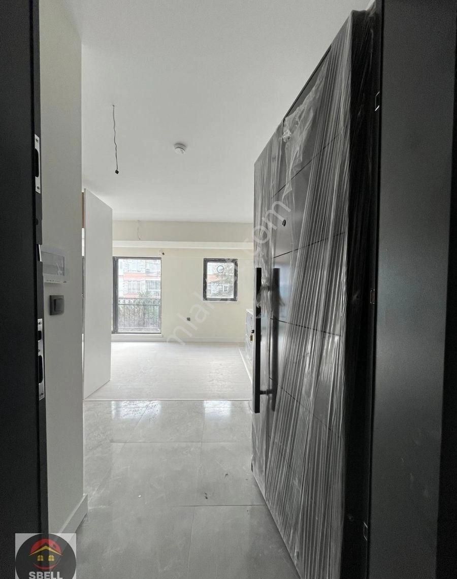 Sbell'den 7.cadde Yakını Yeni Binada 2.katta Ön Cephede Lüks 1+1 - Görsel 11