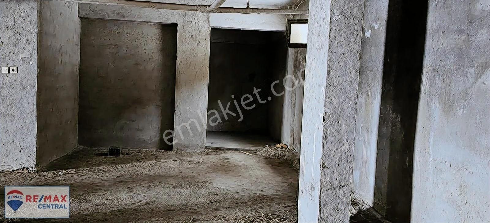 Remax Central'dan Merkezde Lokasyon Olarak Değerli Kiralık Depo - Görsel 3