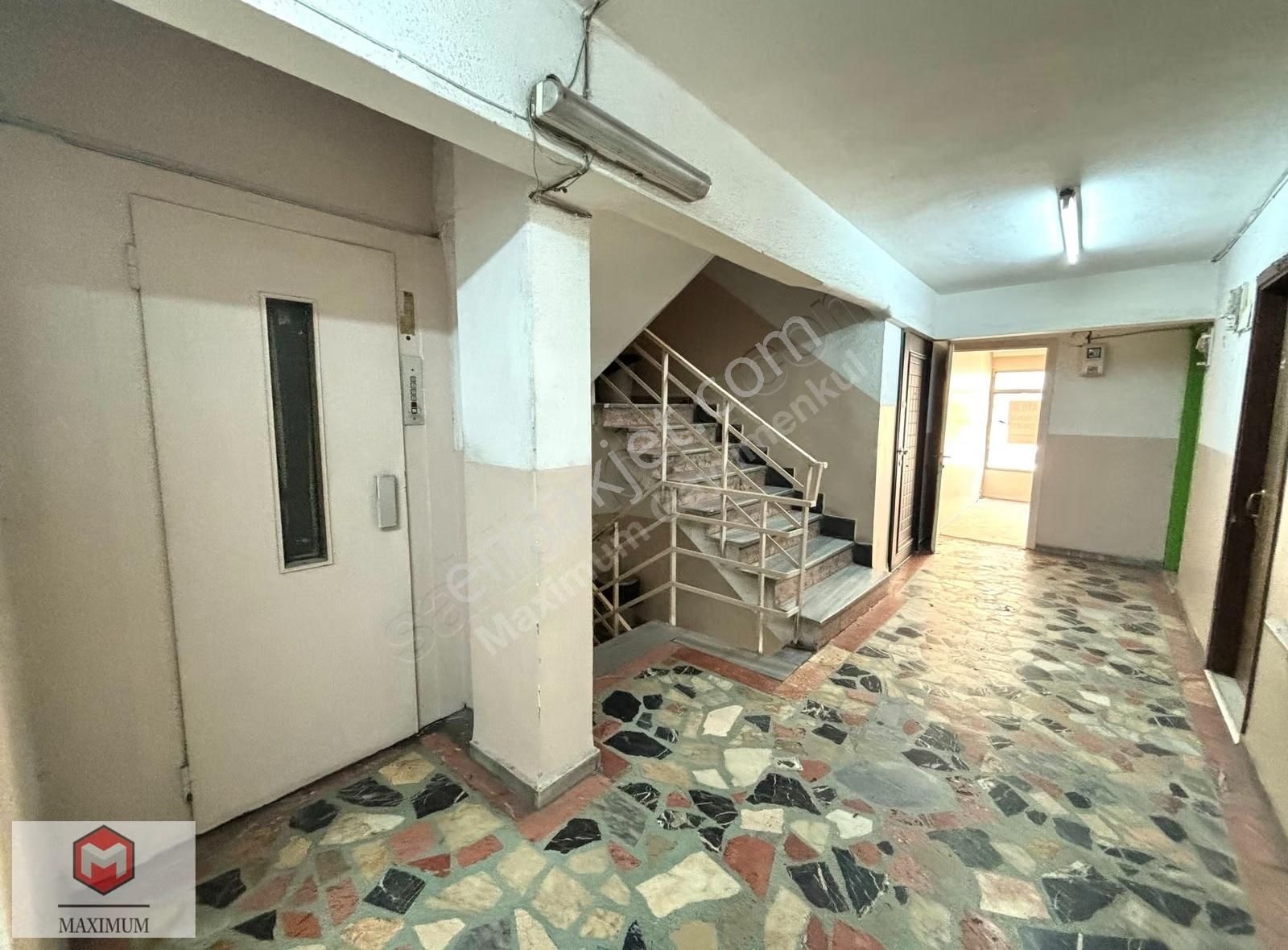 B.köy/cevizlik'te Karaca İş Merkezi'nde Ön Cephe 11 M2 Ofis - Görsel 13