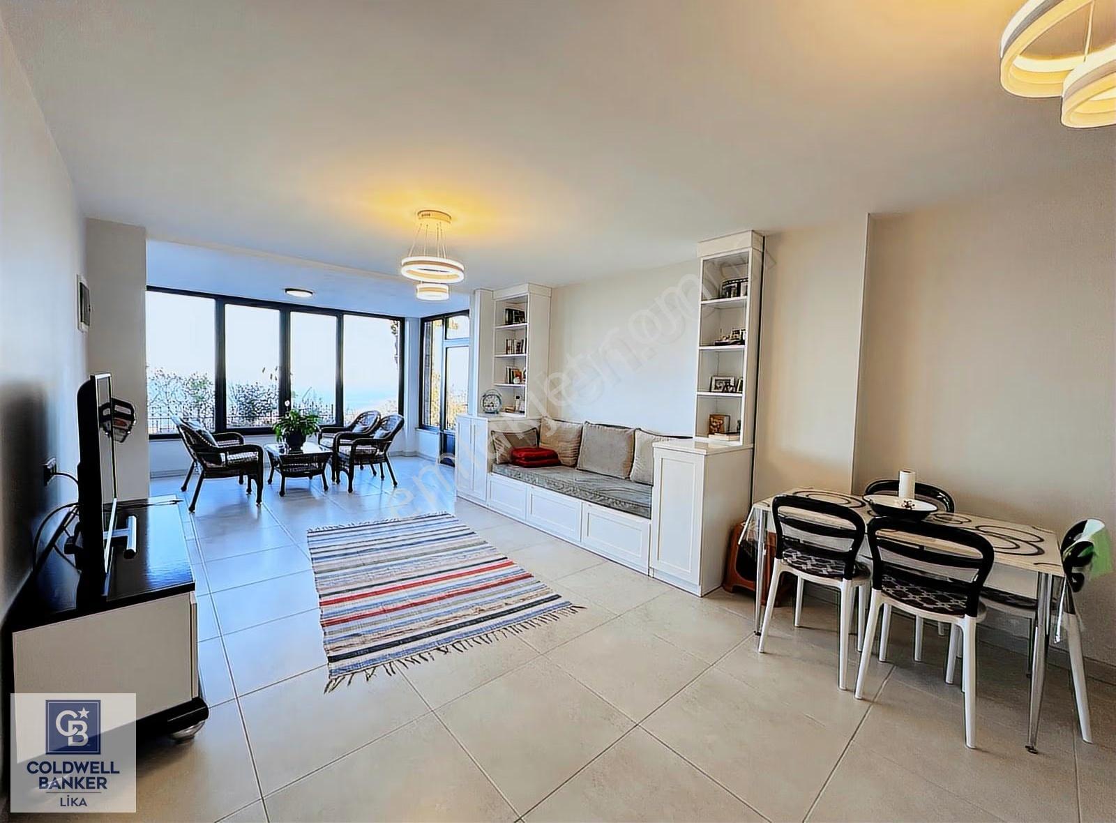 Akyazı'da Denizle Manzaralı Sıfır Satılık Villa - Görsel 7