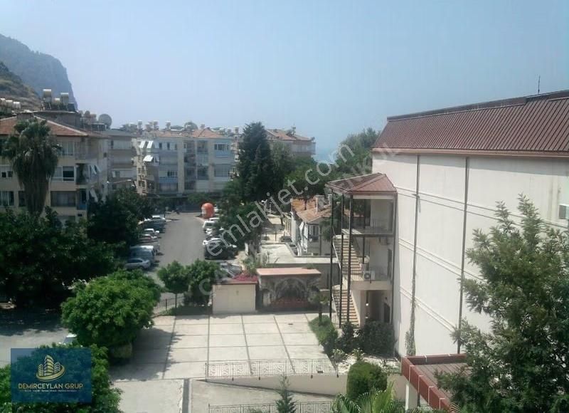 Damlataş Kale Manzaralı Daire - Görsel 13