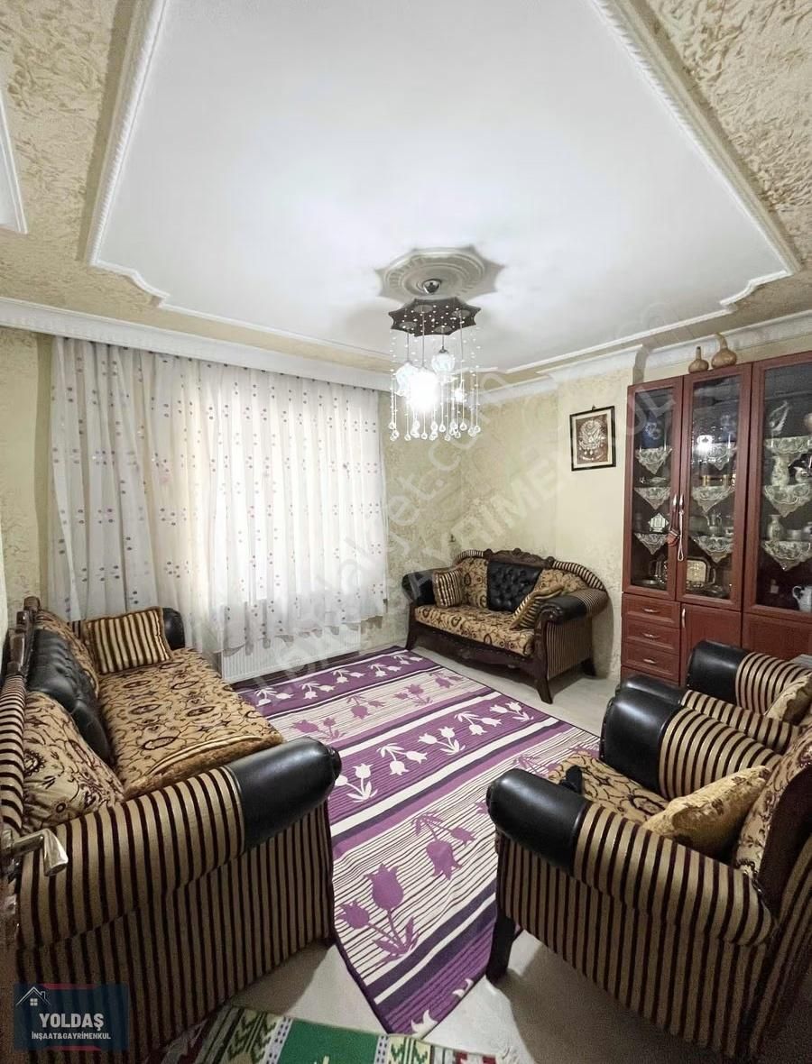 Yoldaş İnş Satılık 3+1 12 Yaşında 125 M2 2.kat Daire - Görsel 2