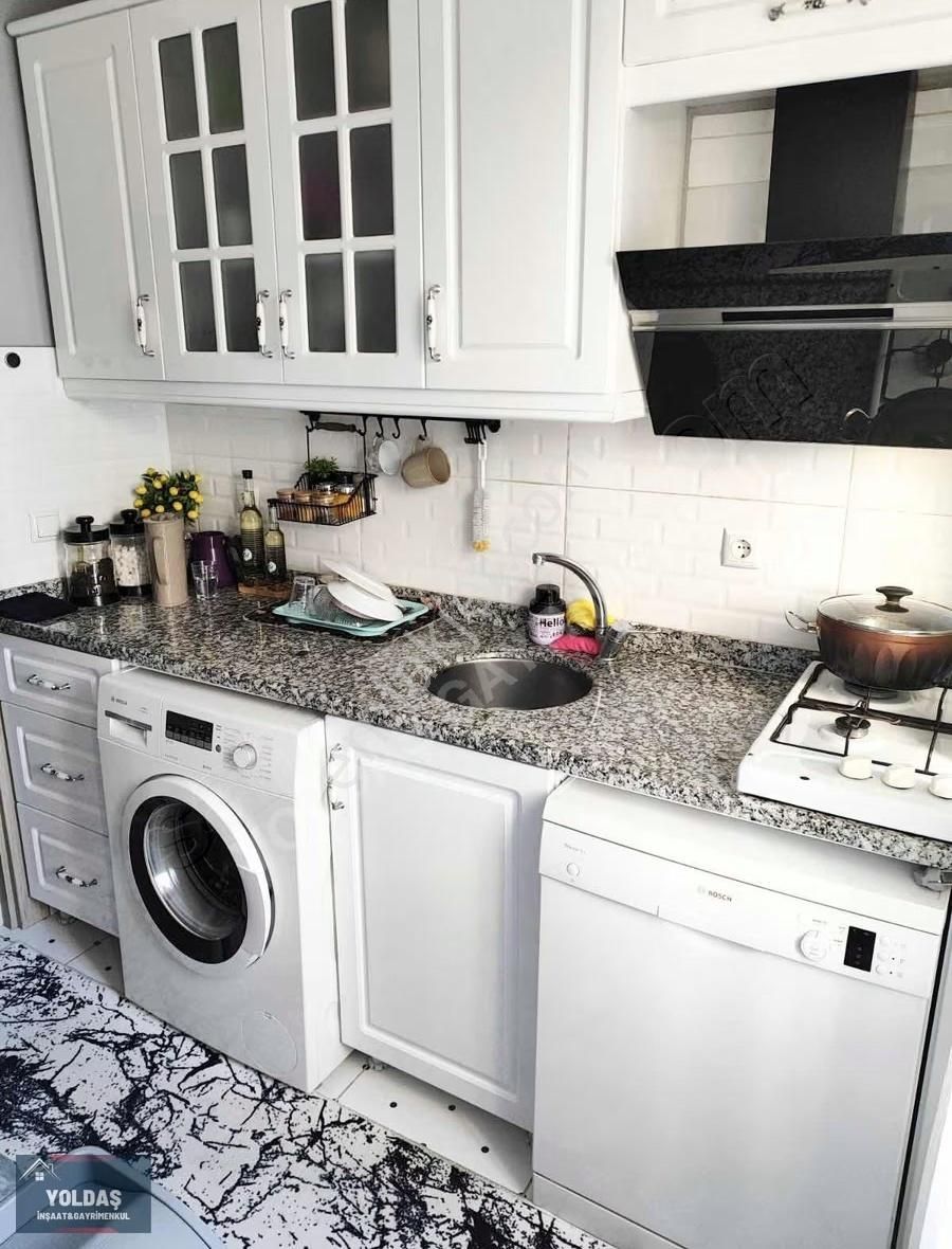 Yoldaş İnş Acil Satılık 2+1 85 M2 1.kat 5 Yaşında Daire - Görsel 9