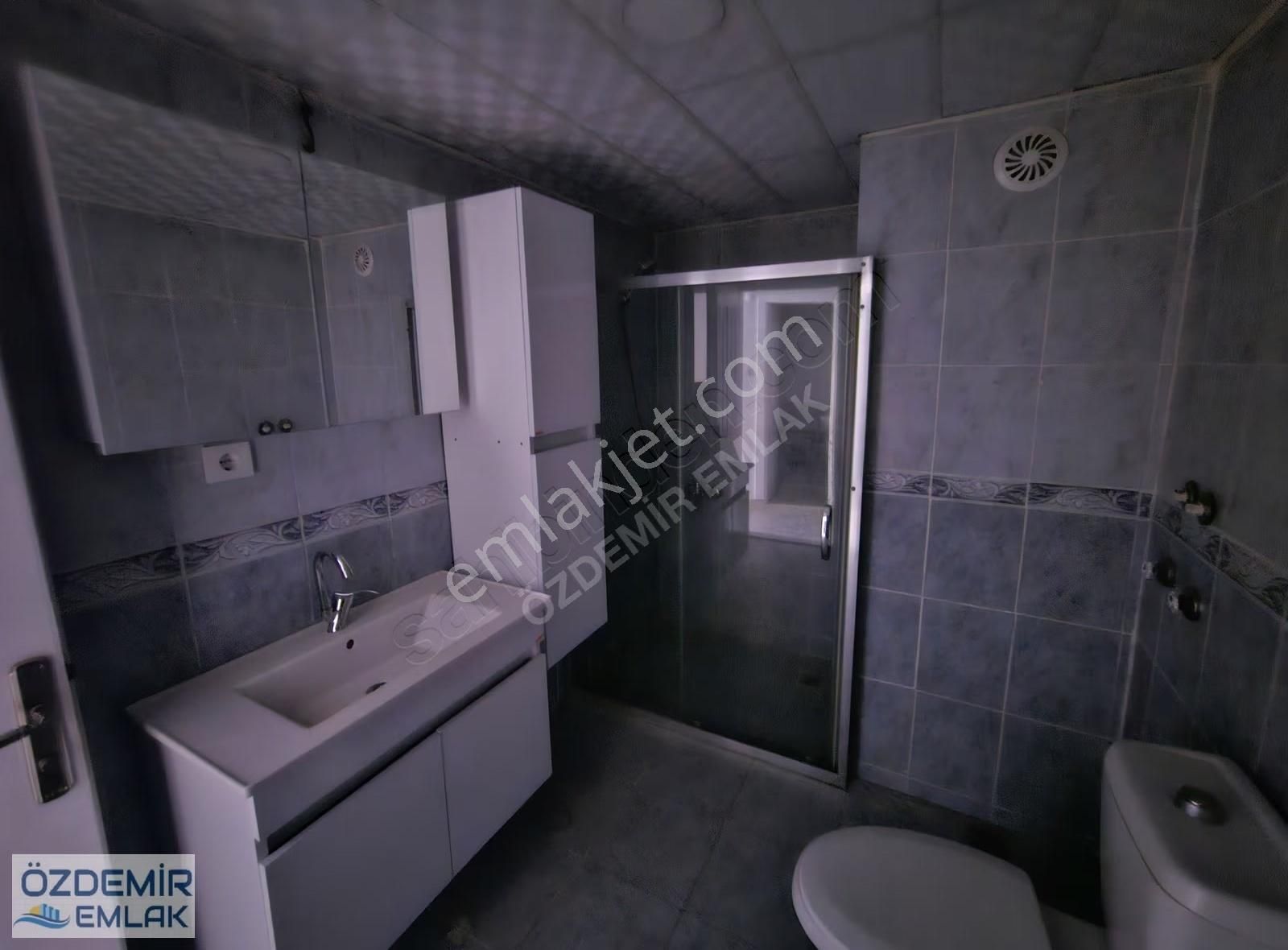 Özdemir Emlaktan Merkezde Kilerli Kiralık 3+1 Ara Kat Daire - Görsel 21