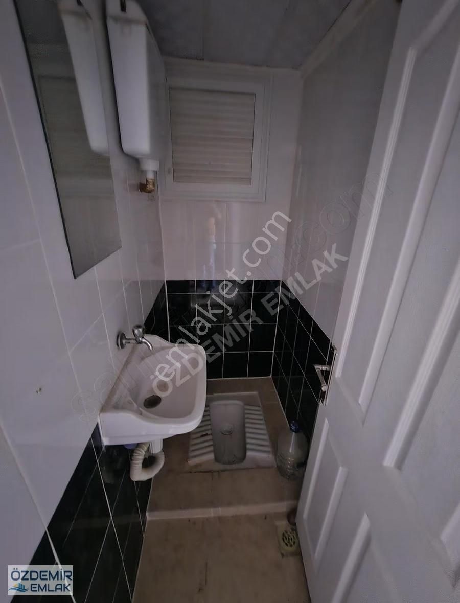 Özdemir Emlaktan Merkezde Kilerli Kiralık 3+1 Ara Kat Daire - Görsel 3