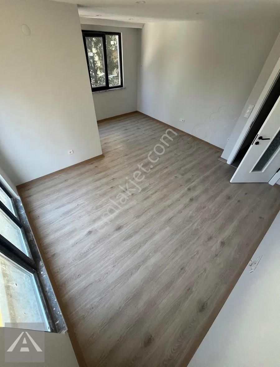 Maltepe Bağlarbaşı Sıfır 3+1 Emsallerinden Uygun Taşınmaya Hazır - Görsel 4