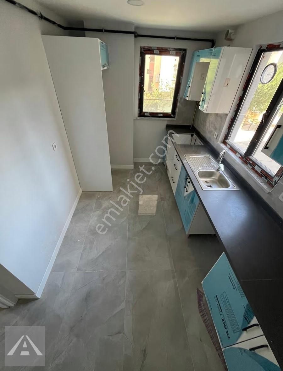 Maltepe Bağlarbaşı Sıfır 3+1 Emsallerinden Uygun Taşınmaya Hazır - Görsel 3