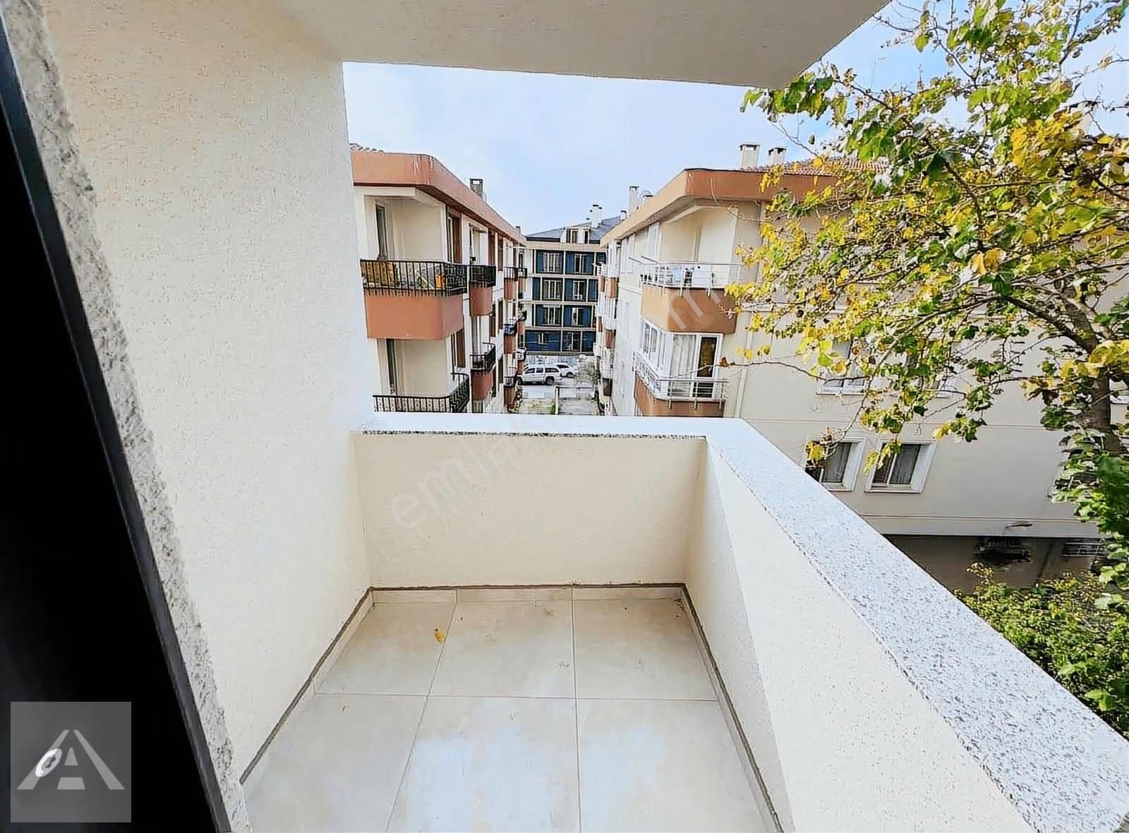 Küçükyalı'da Katta Geniş M2 Sahip Ulaşımı Kolay 2+1 - Görsel 20