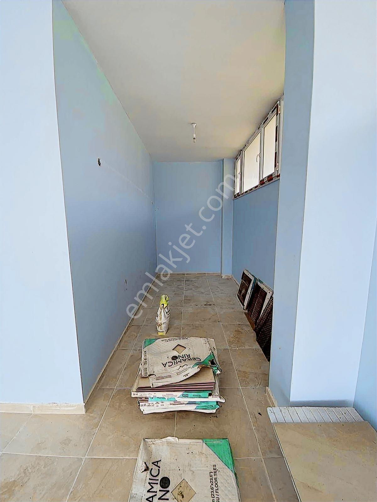 Bolluca Meydan'da 60mt2 Kiralık Köşe Dükkan - Görsel 4