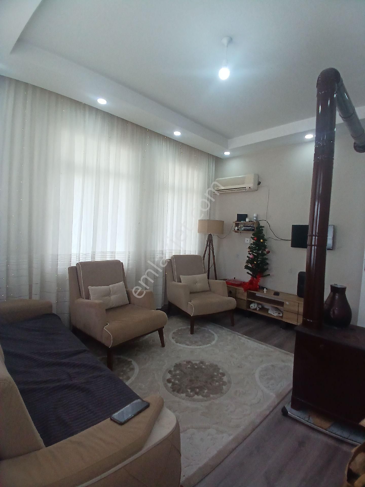 Emek Mahallesi'nde Satılık 2+1 Ara Kat