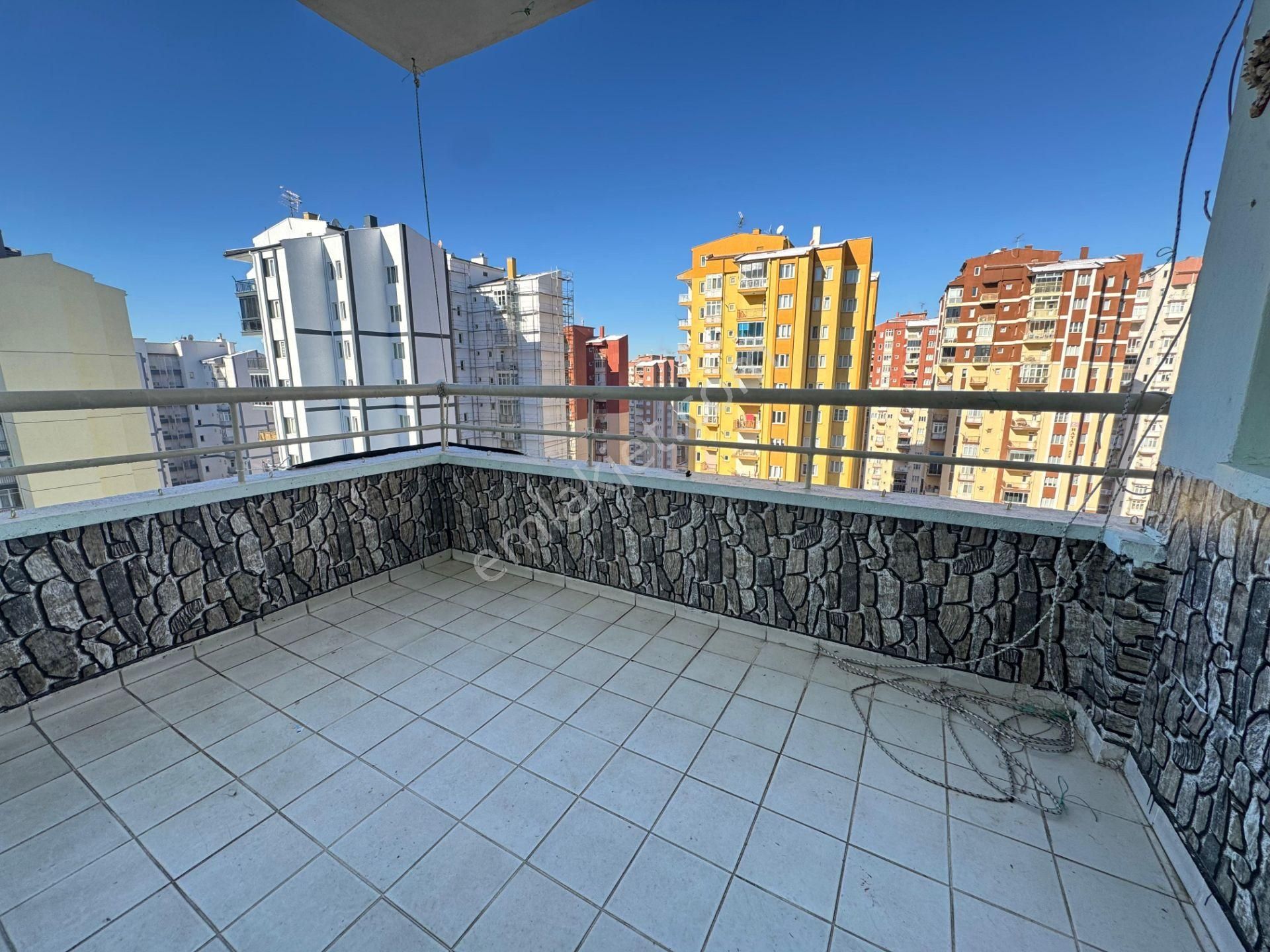 Mimsinde Cadde Kenarı Bireysel Kombili 3+1 Kiralık Daire - Görsel 14