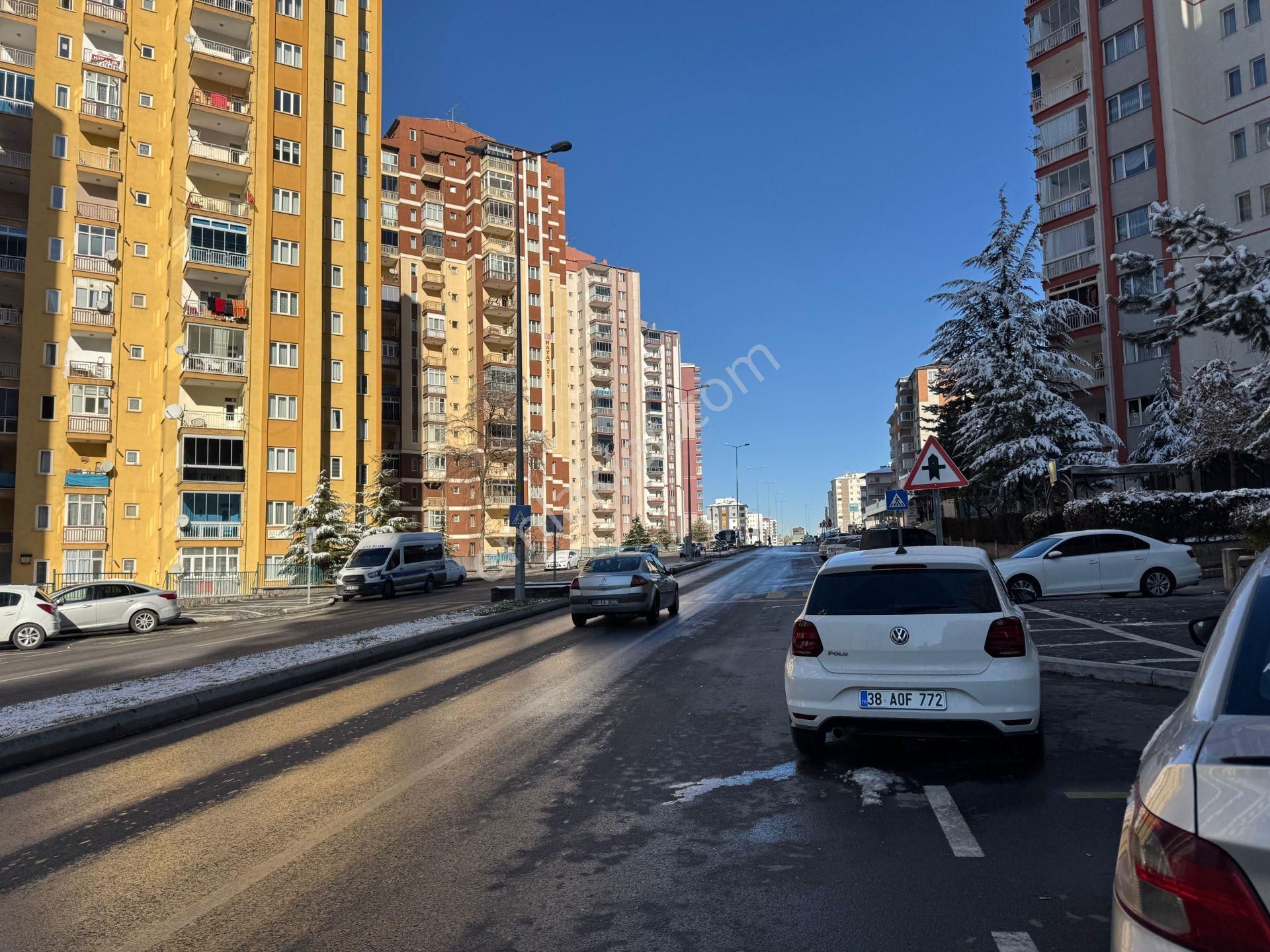 Mimsinde Cadde Kenarı Bireysel Kombili 3+1 Kiralık Daire - Görsel 15