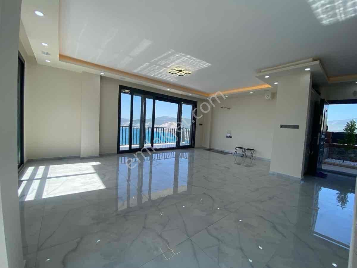 Didim Akbükte Panoramik Deniz Manzaralı Sıfır Lüks Villa! - Görsel 32