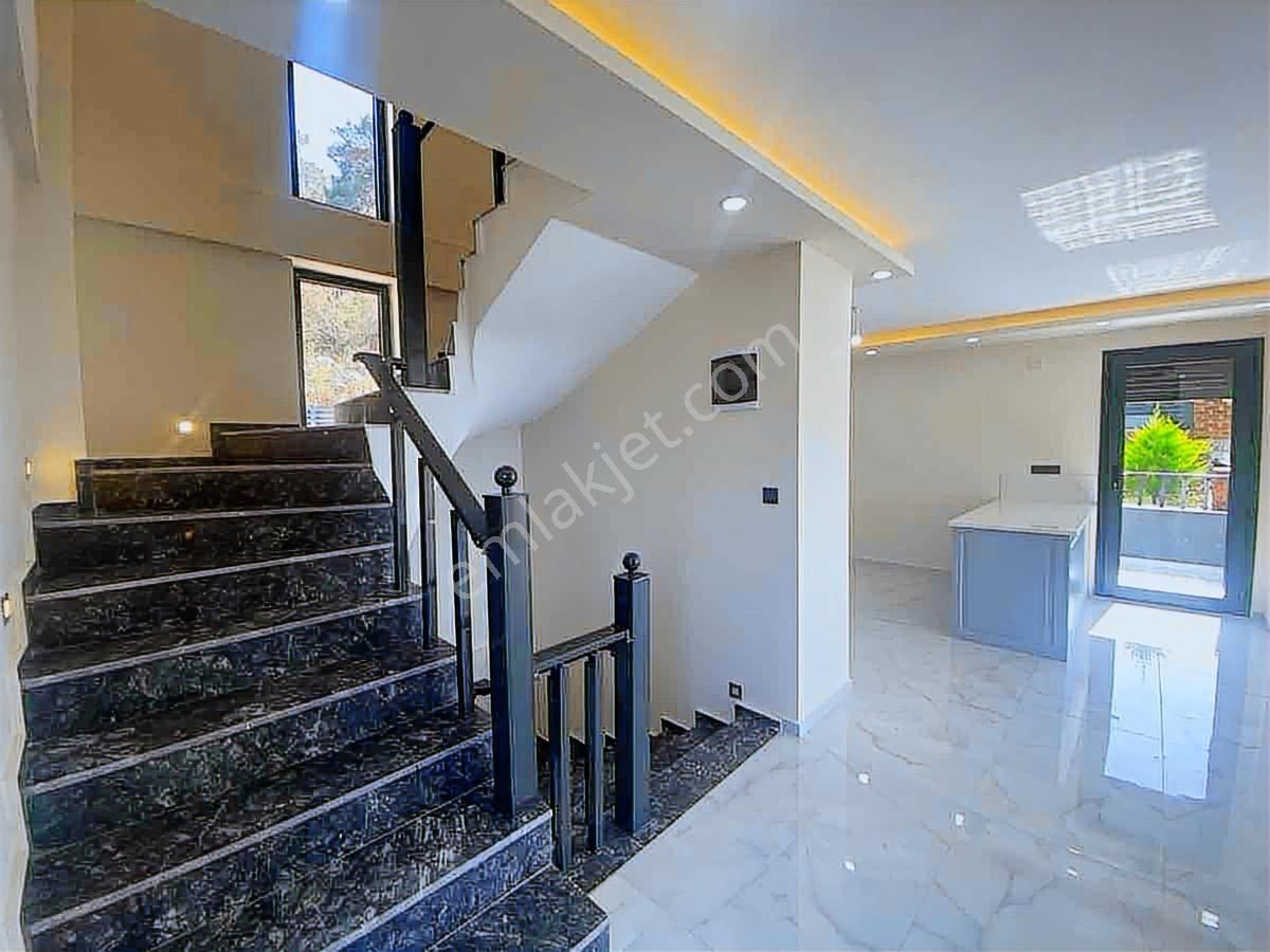 Didim Akbükte Panoramik Deniz Manzaralı Sıfır Lüks Villa! - Görsel 34