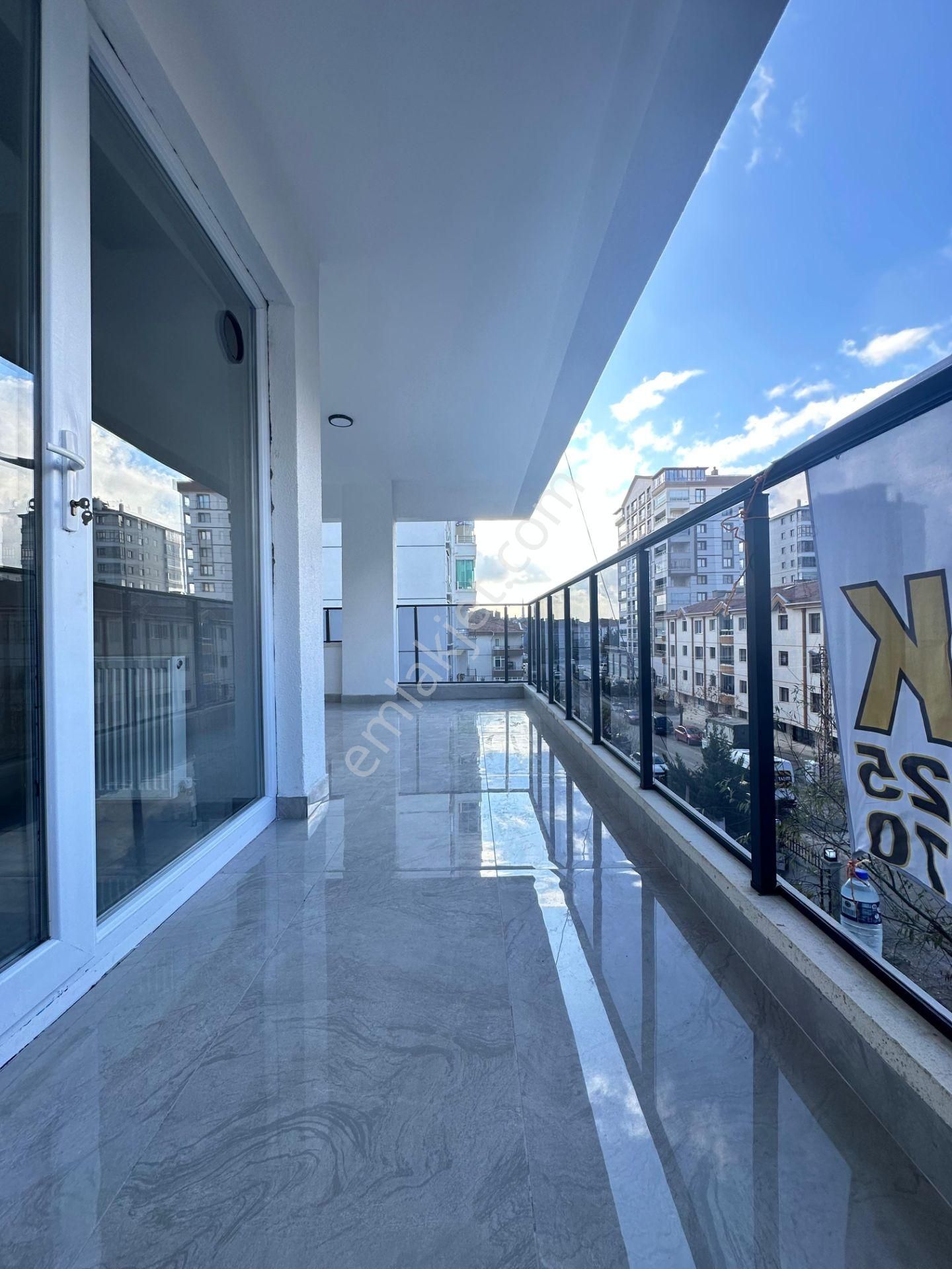 Pursaklar Saray Mehmet Zengin Emlak'tan Hastane Yakını Otoparklı 2.kat 4+1 Sitede Daire - Görsel 41