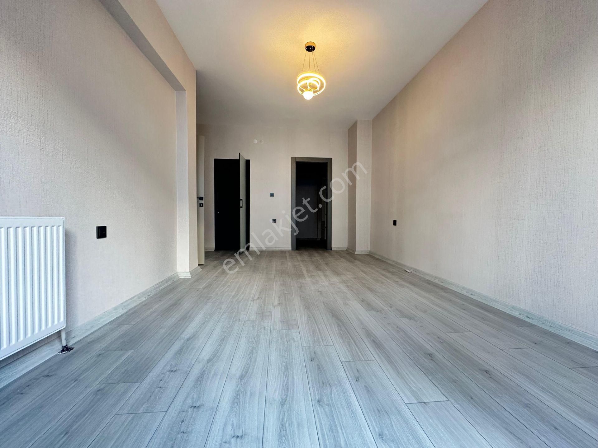 Pursaklar Saray Mehmet Zengin Emlak'tan Hastane Yakını Otoparklı 2.kat 4+1 Sitede Daire - Görsel 15