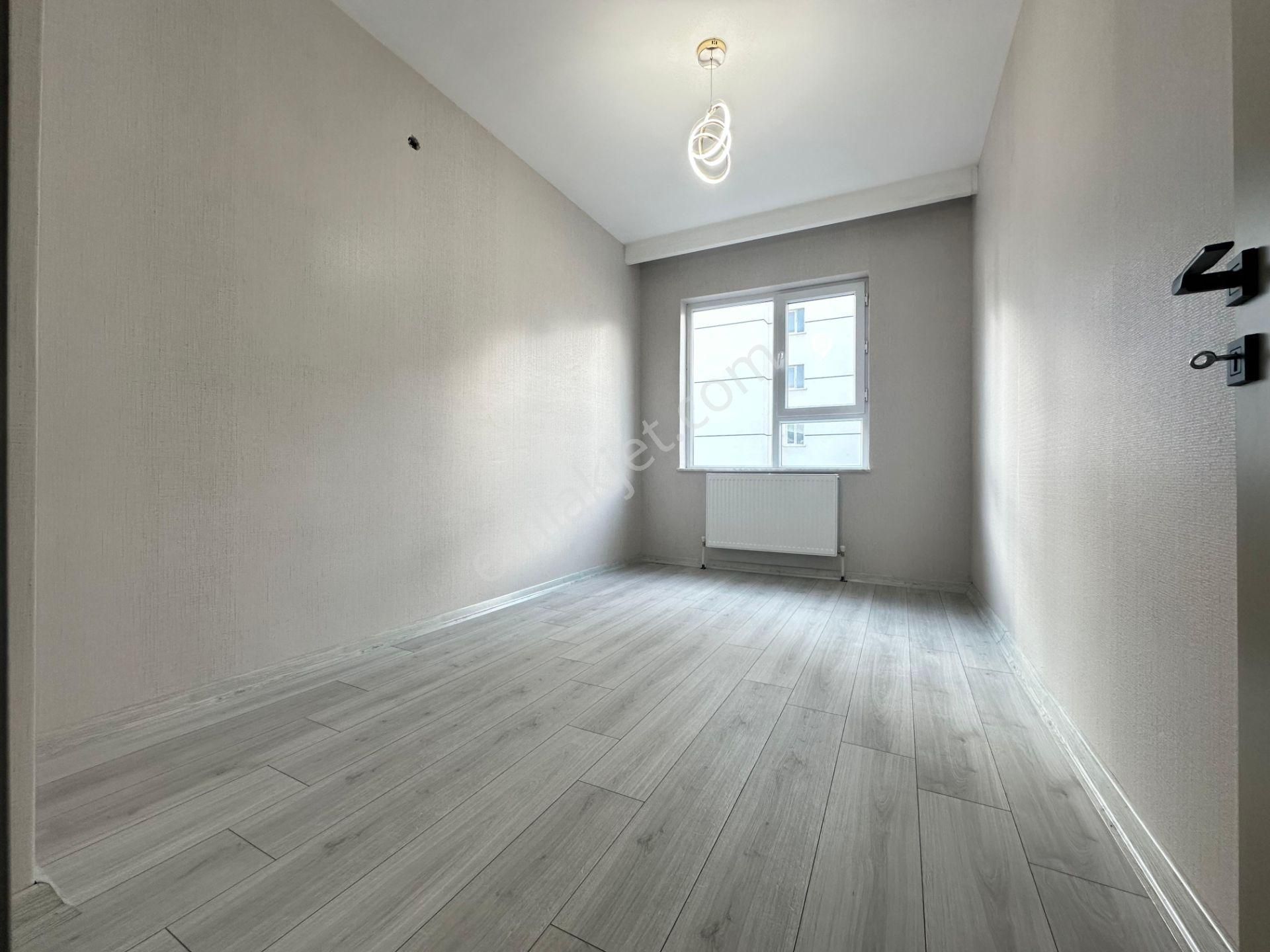 Pursaklar Saray Mehmet Zengin Emlak'tan Hastane Yakını Otoparklı 2.kat 4+1 Sitede Daire - Görsel 17