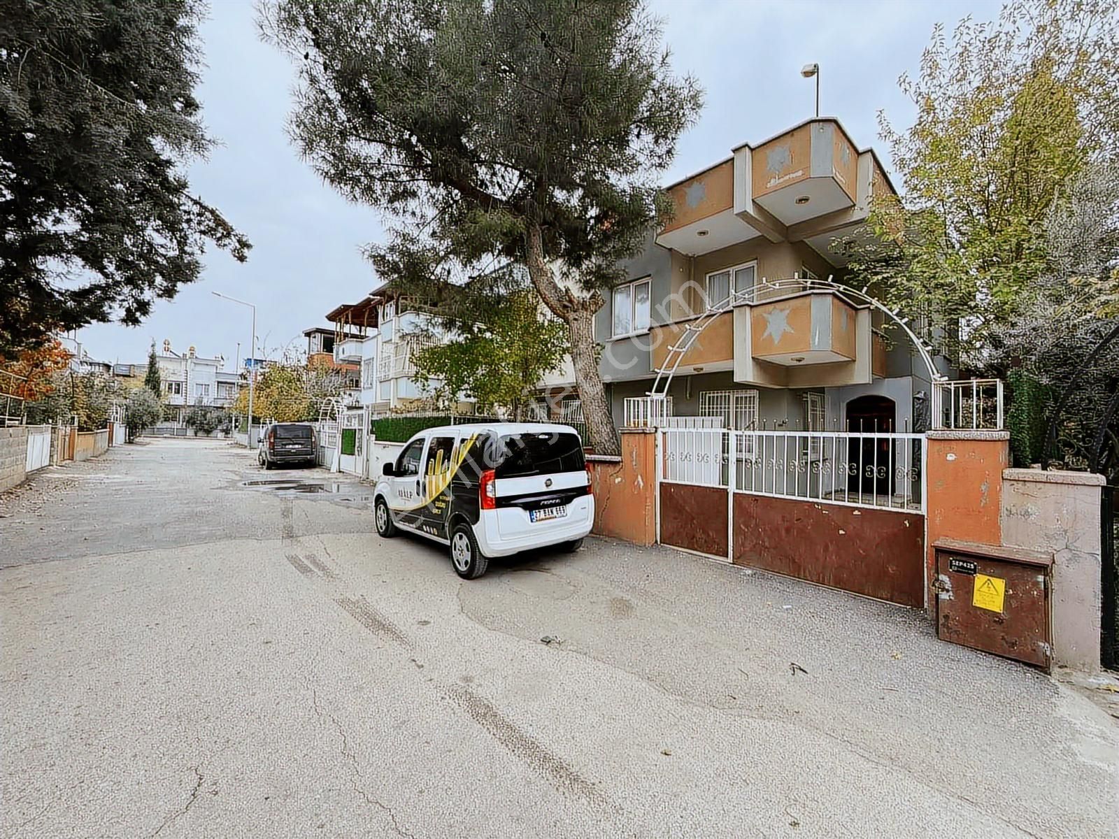 Ayalp'ten Satılık Fırsat 4.5+1 Dublex...