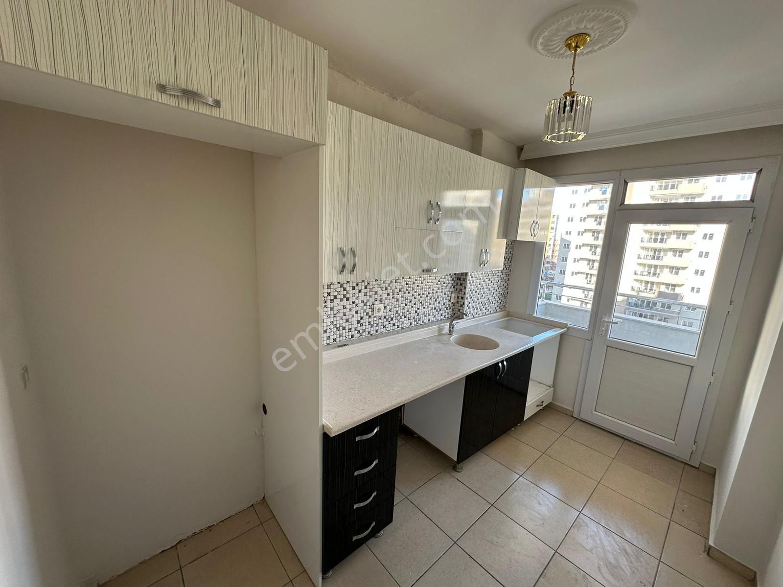 İz'den Kıyıboyun'da Full Ekstralı 2+1 Masrafsız Daire