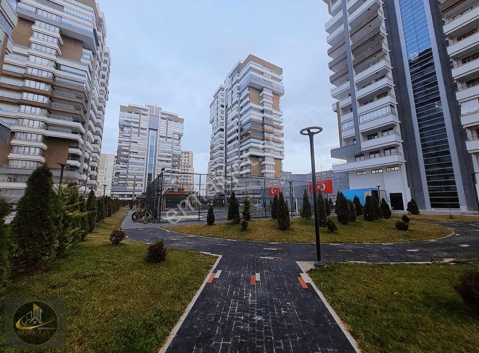 Gizlibahçe Konutlarında Eşyalı 2+1 Satılık Arakat Daire - Görsel 4