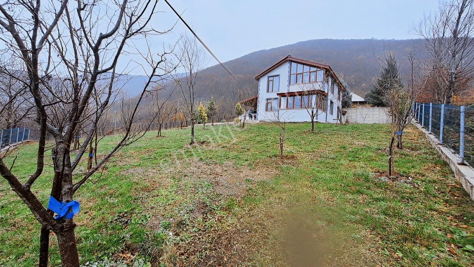 Kartepe Pazarçayırı Mah.eşyalı Satılık Bahçeli Müstakil Ev - Görsel 3