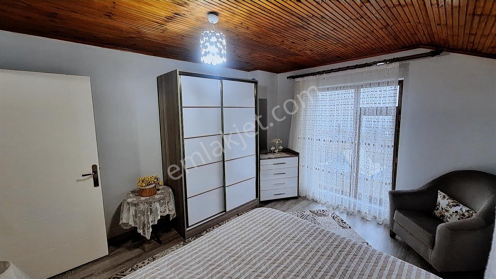 Kartepe Pazarçayırı Mah.eşyalı Satılık Bahçeli Müstakil Ev - Görsel 19